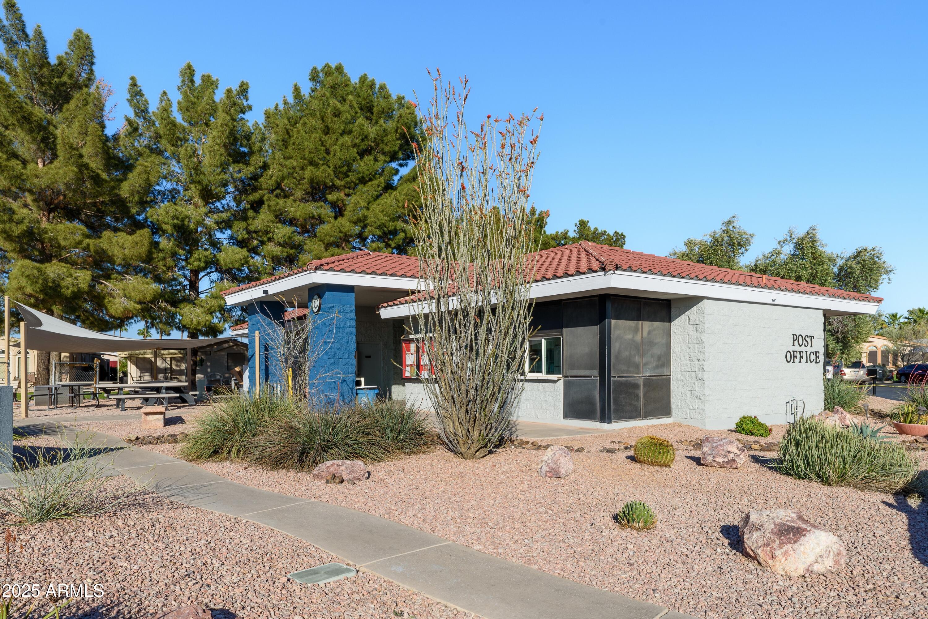 1757 E LINDRICK Drive