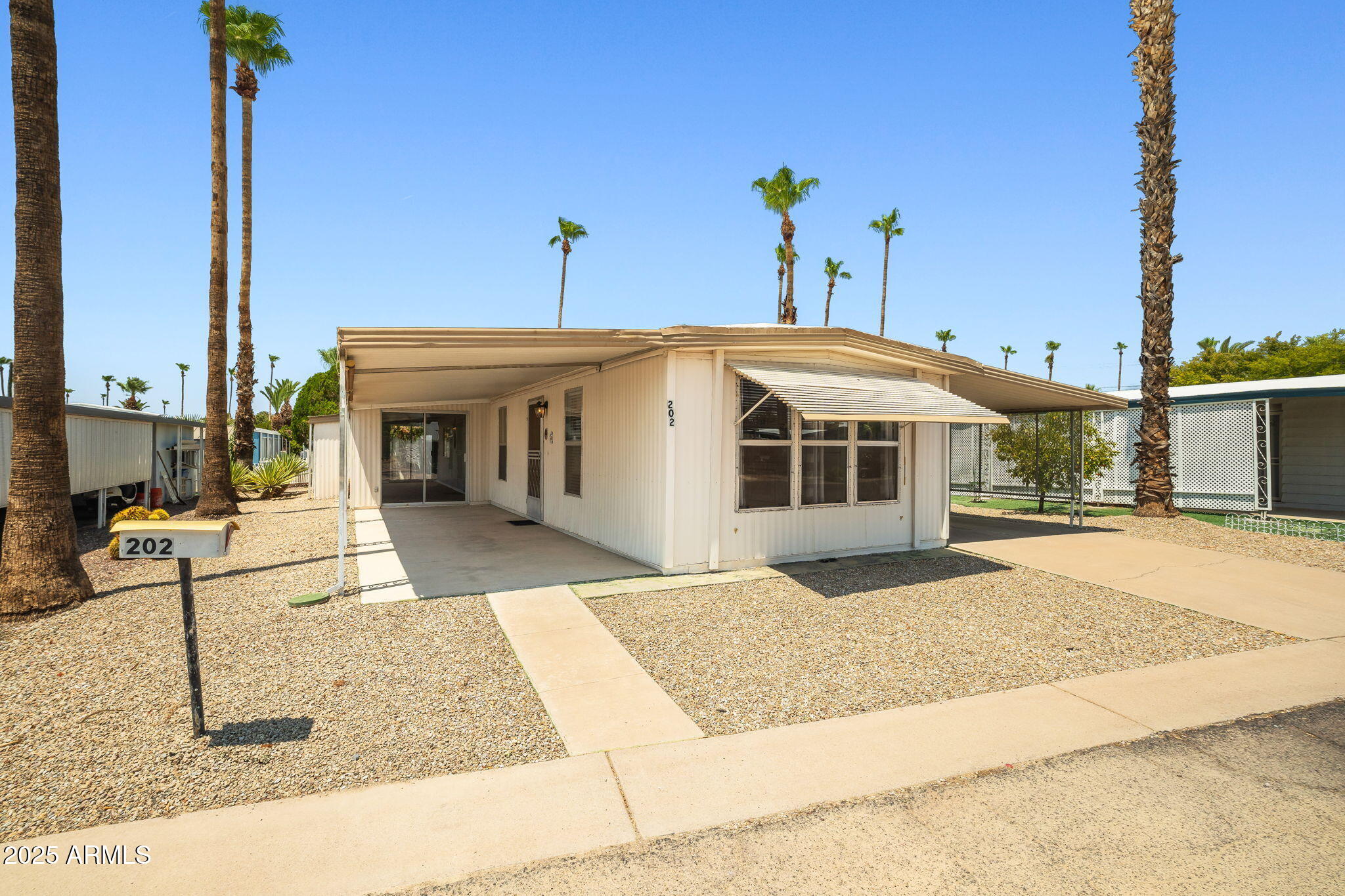 120 N VAL VISTA Drive 202