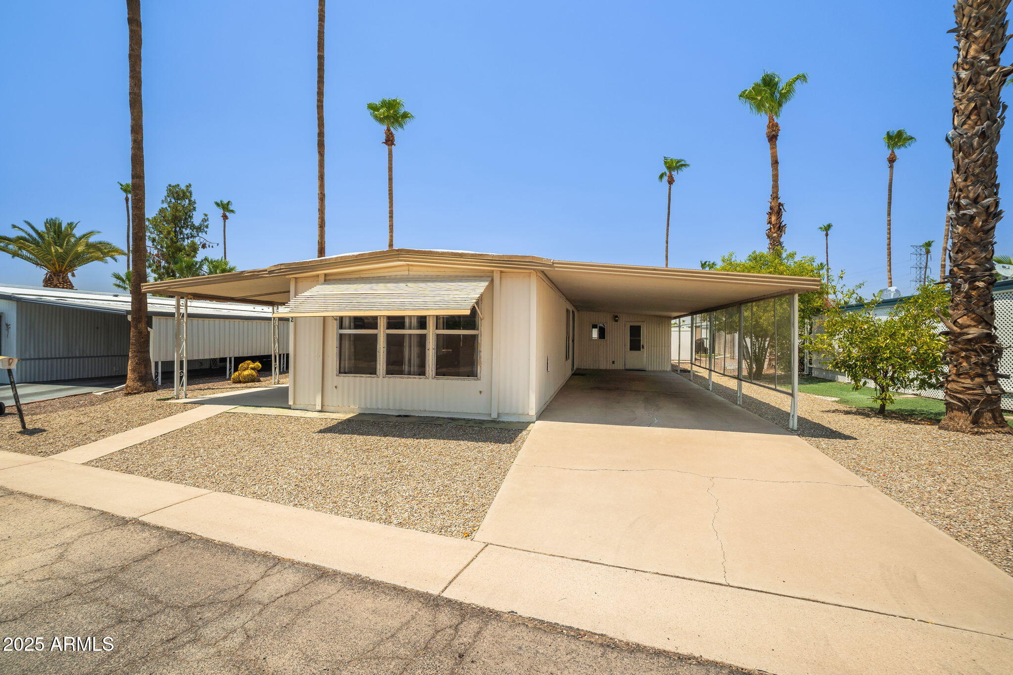 120 N VAL VISTA Drive 202