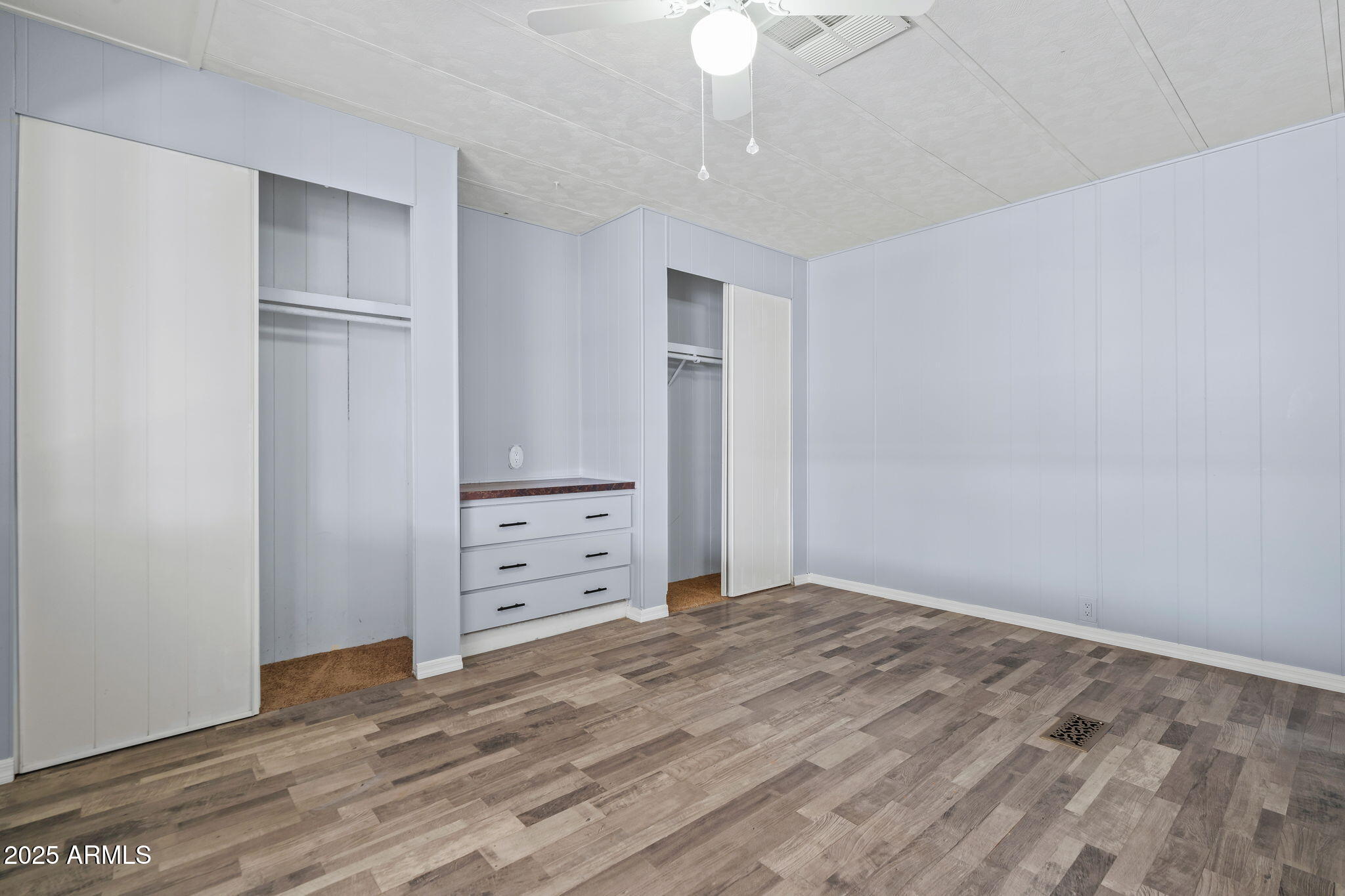 120 N VAL VISTA Drive 202