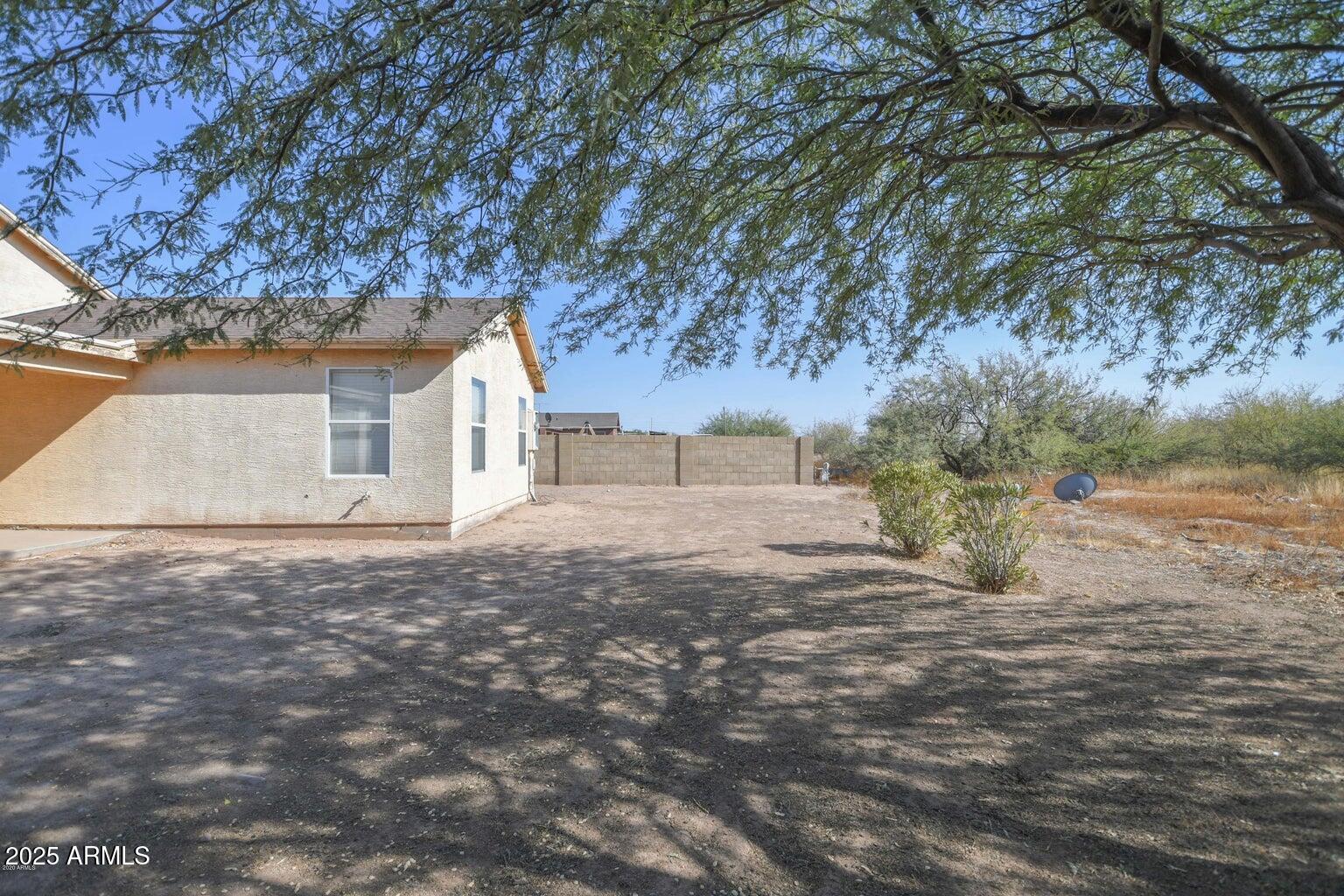 5111 W WARREN Drive