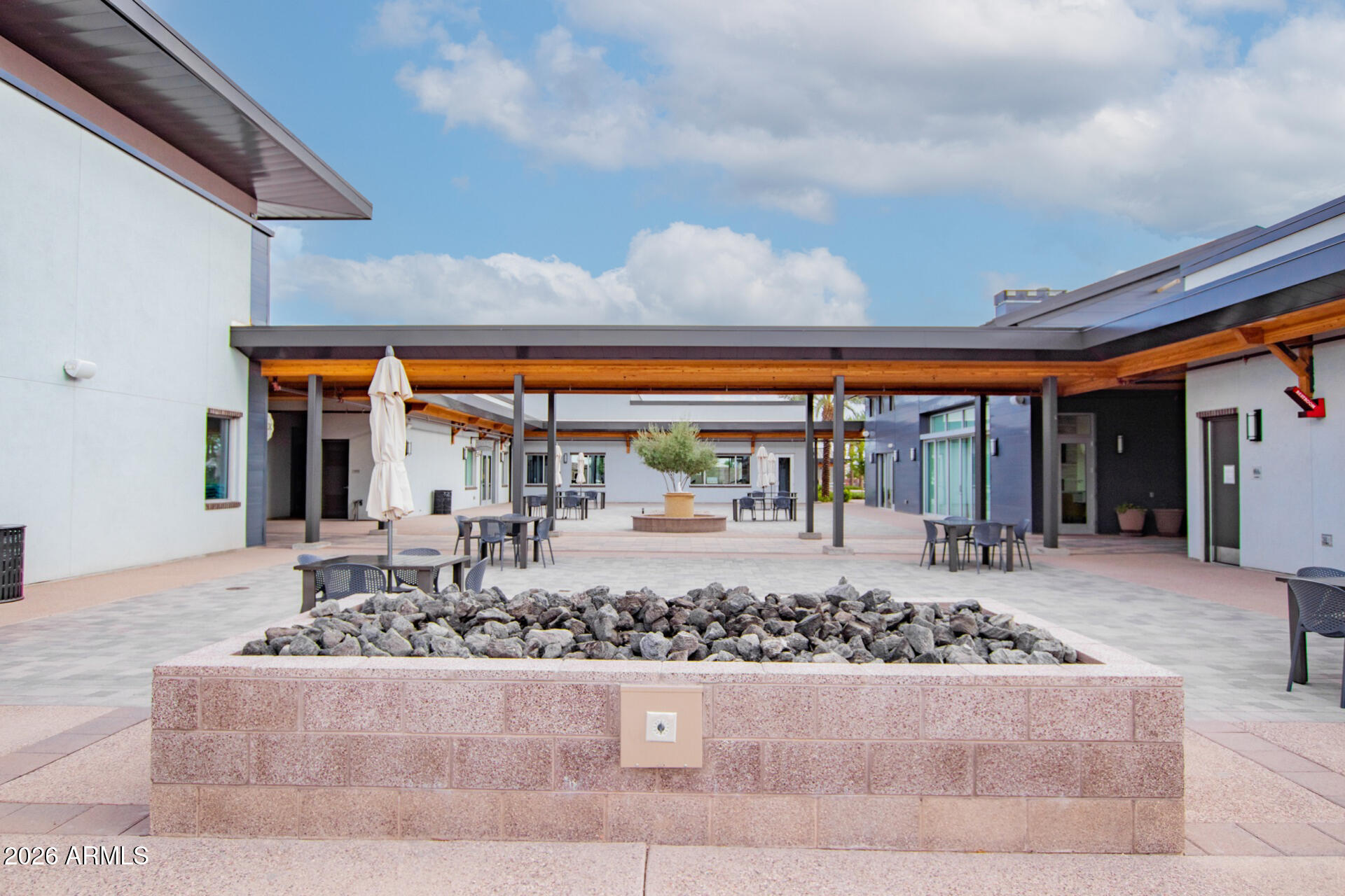 9856 E TUPELO Avenue