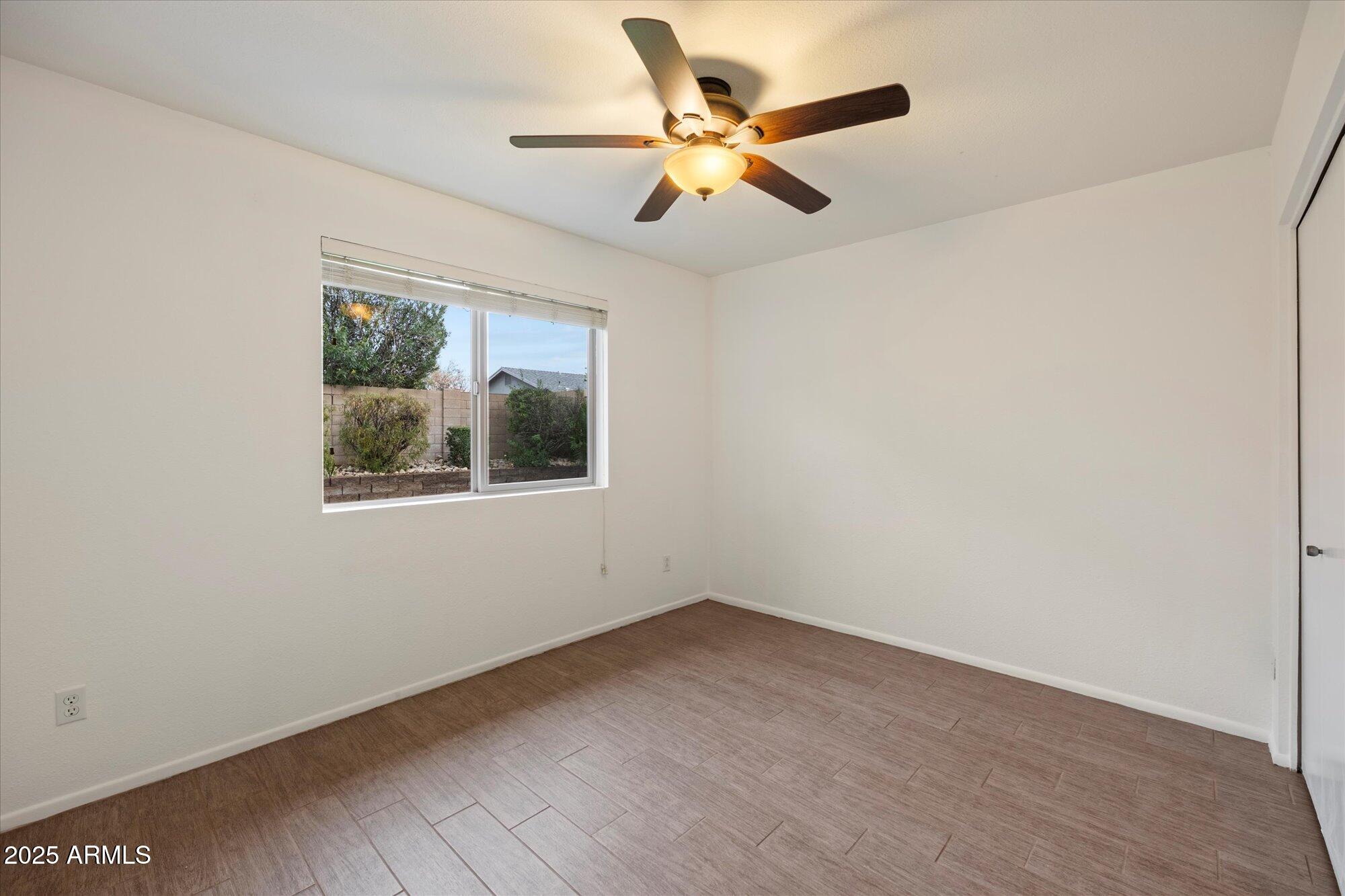 5330 E WINCHCOMB Drive