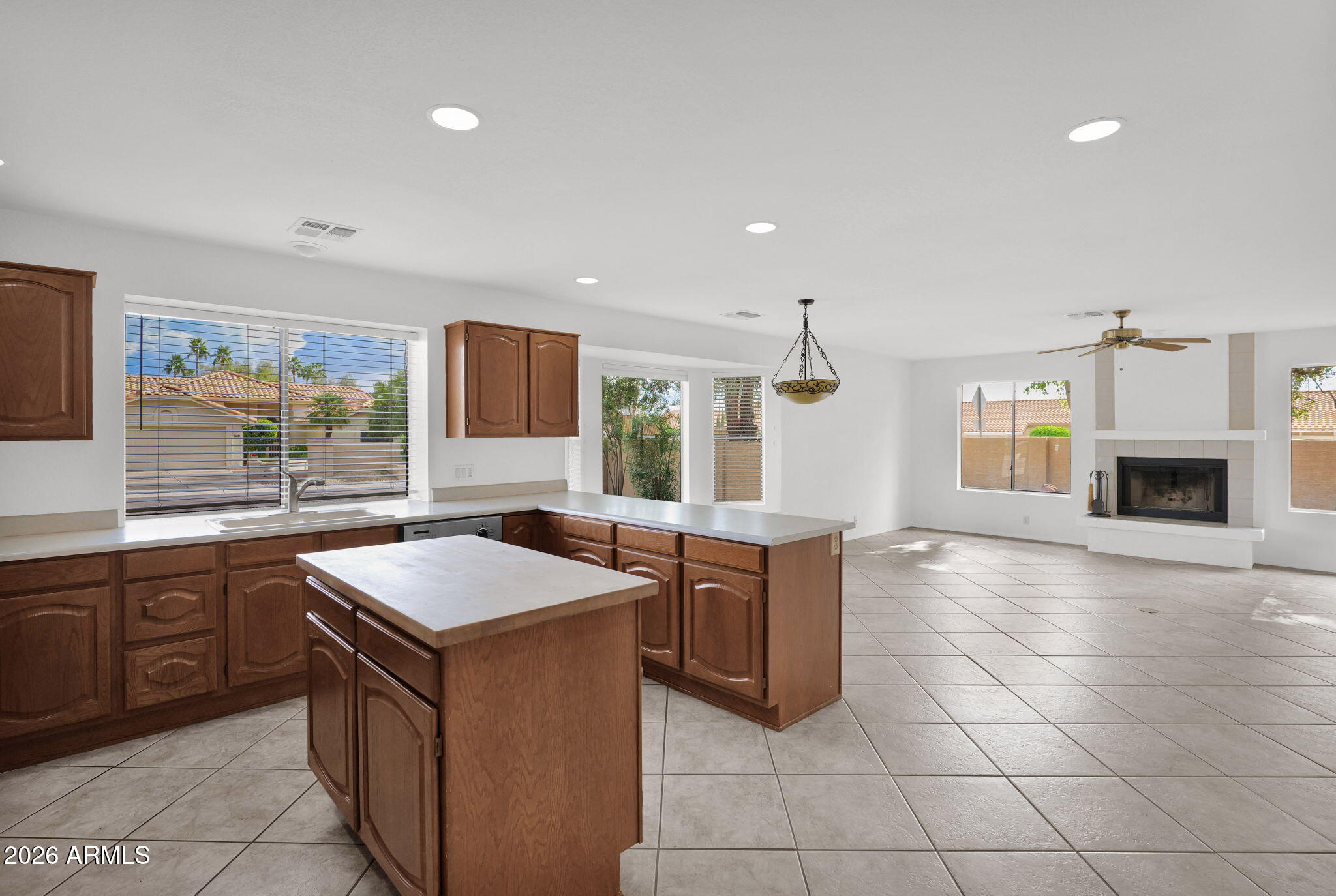 9203 W BEHREND Drive