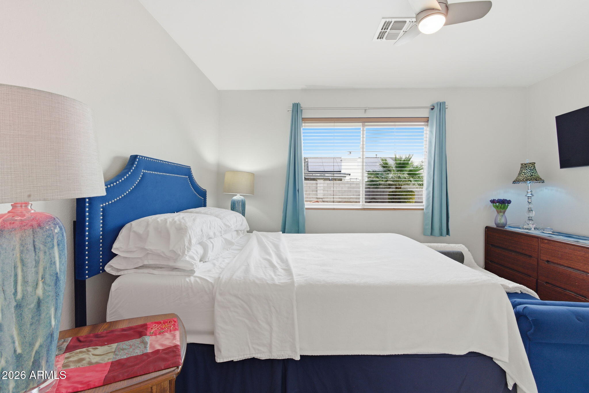 3607 W CAT BALUE Drive