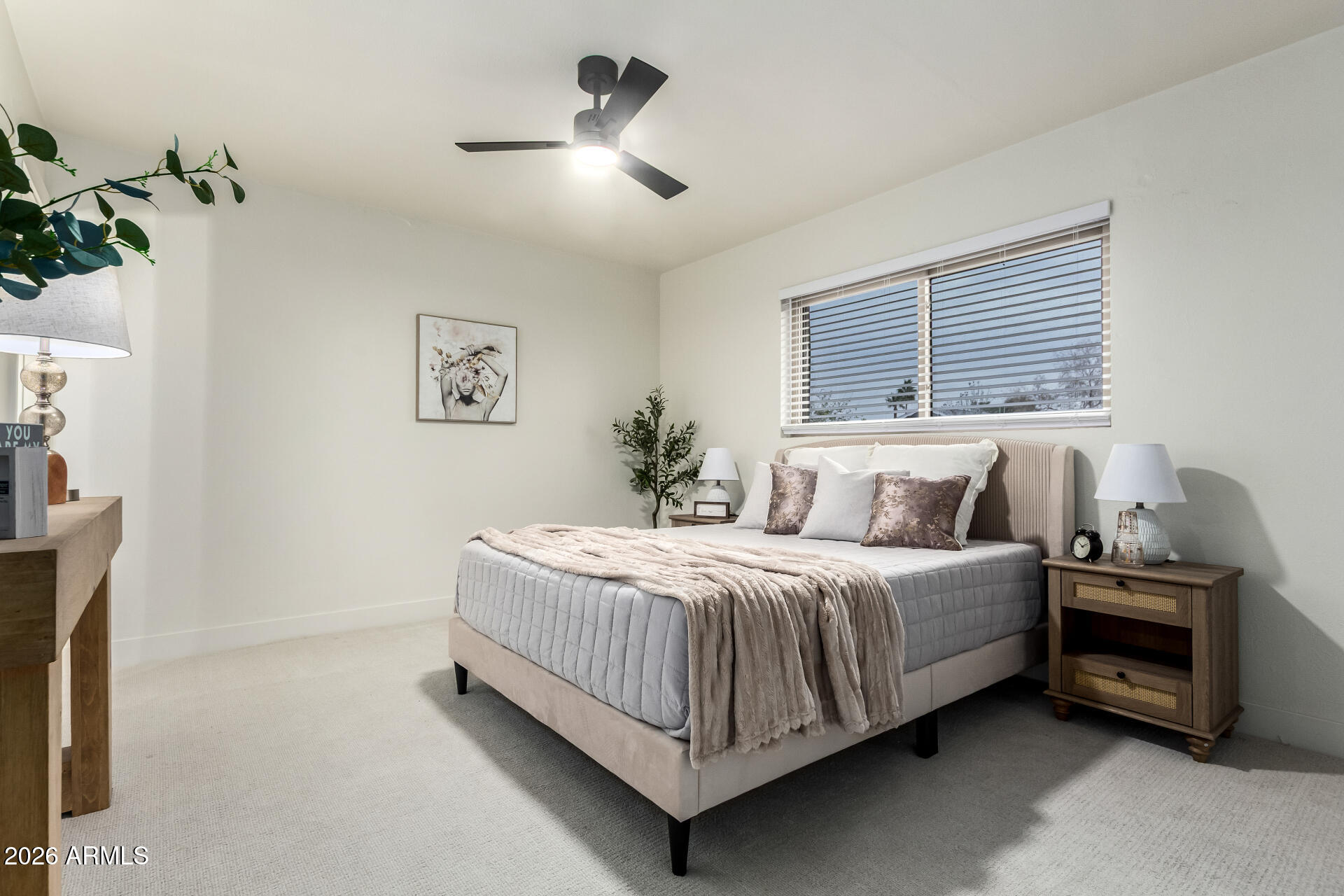 8252 E HEATHERBRAE Avenue