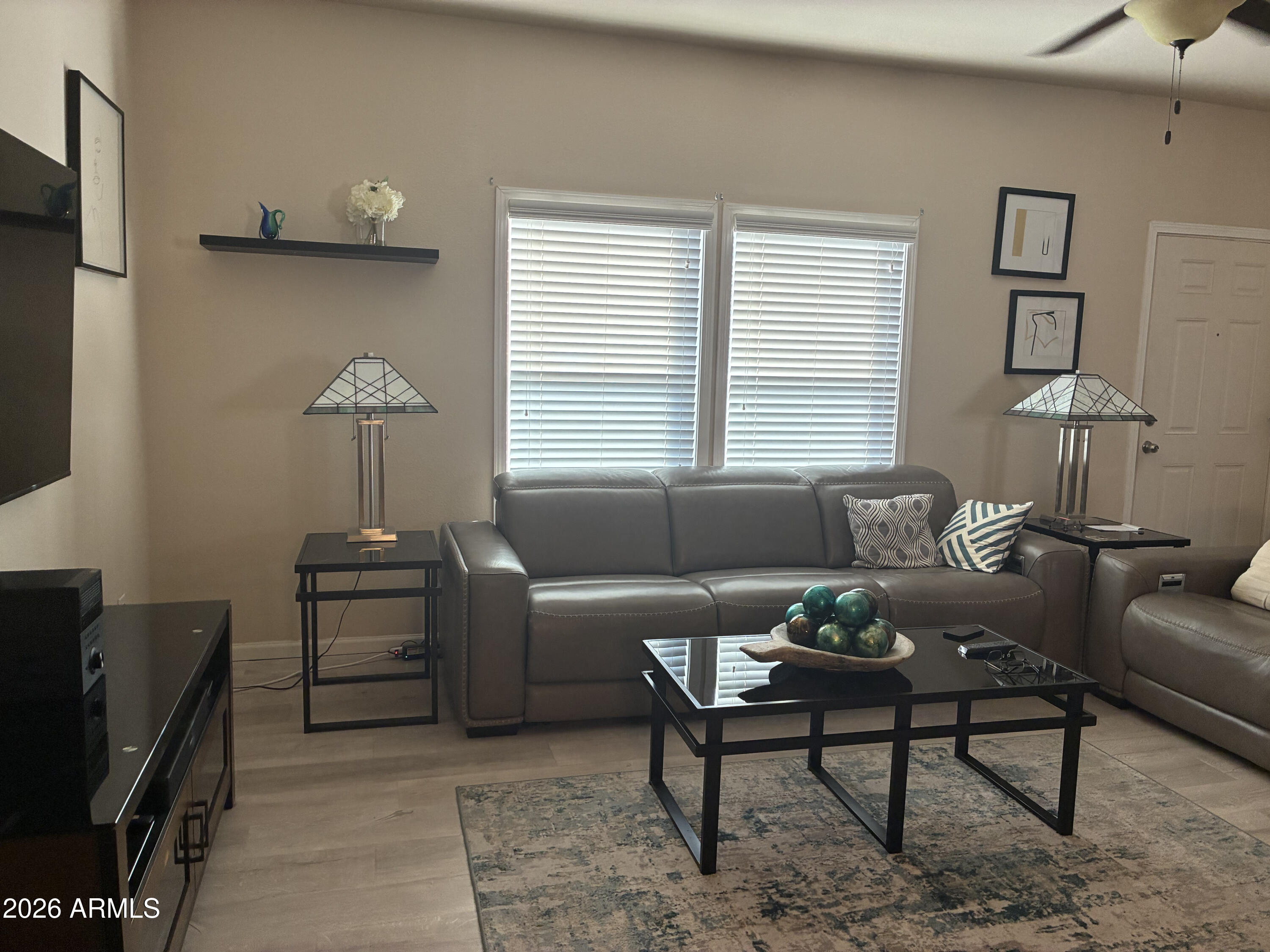 2000 S APACHE Road 40