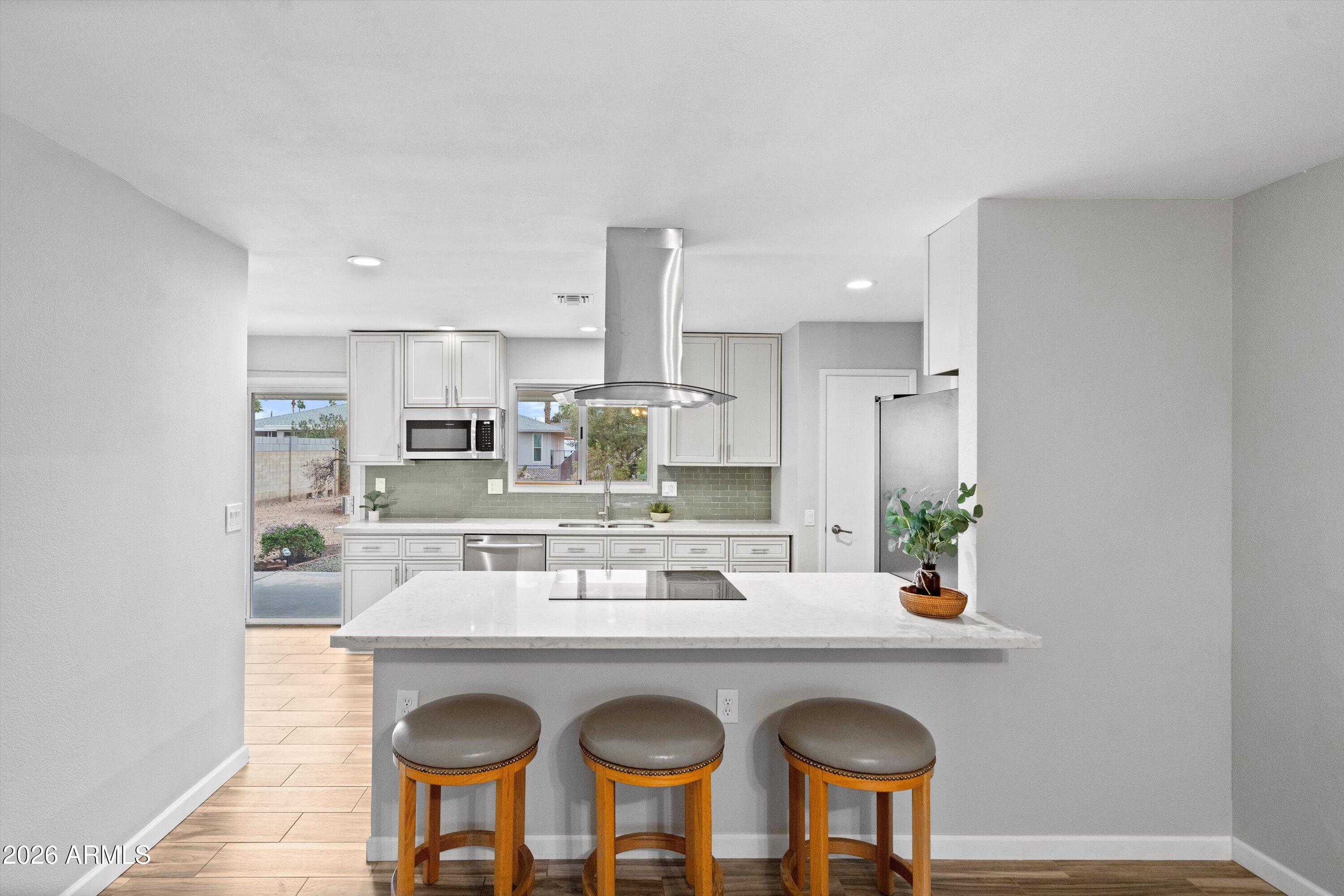 13234 W DESERT GLEN Drive