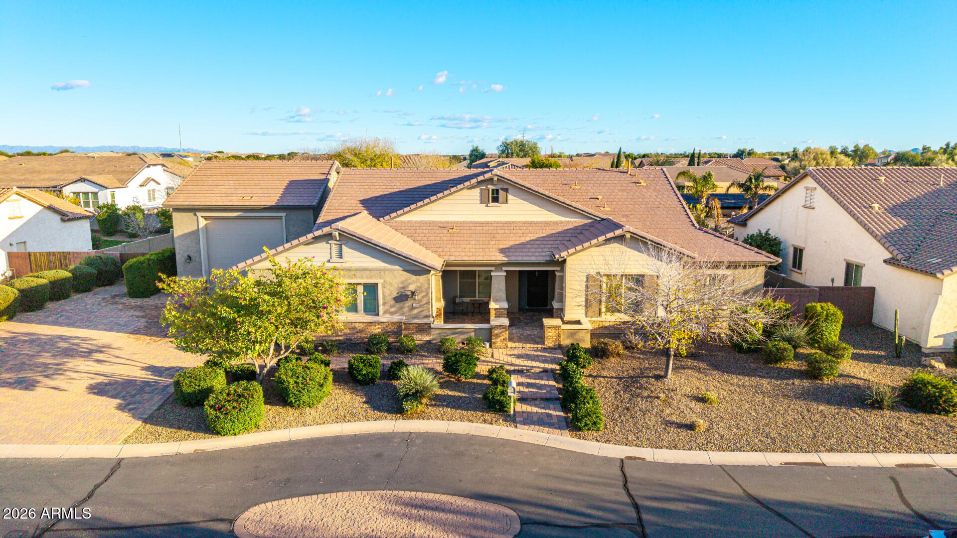 21943 E DESERT HILLS Drive