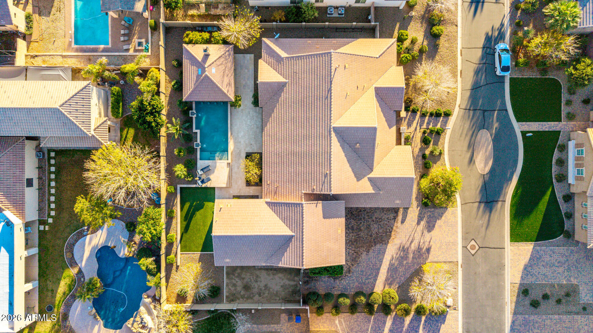 21943 E DESERT HILLS Drive