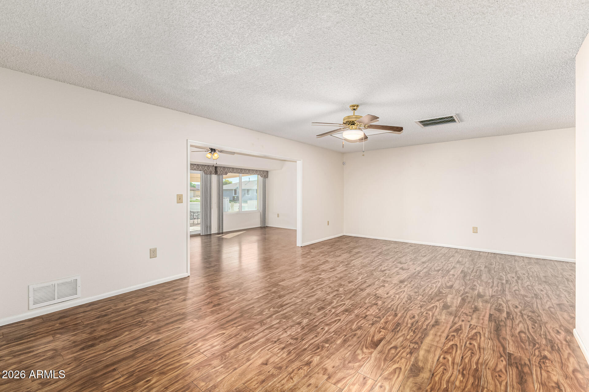 10439 W KINGSWOOD Circle