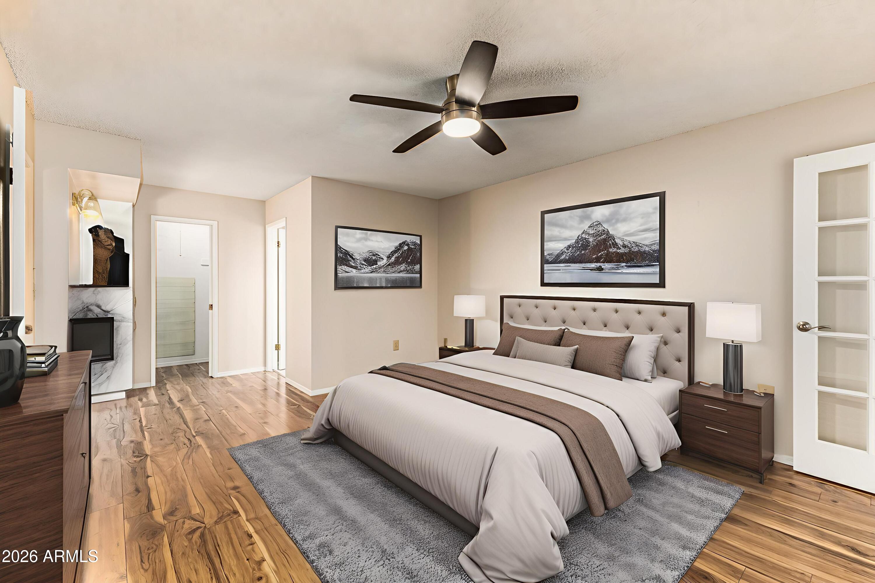 10439 W KINGSWOOD Circle