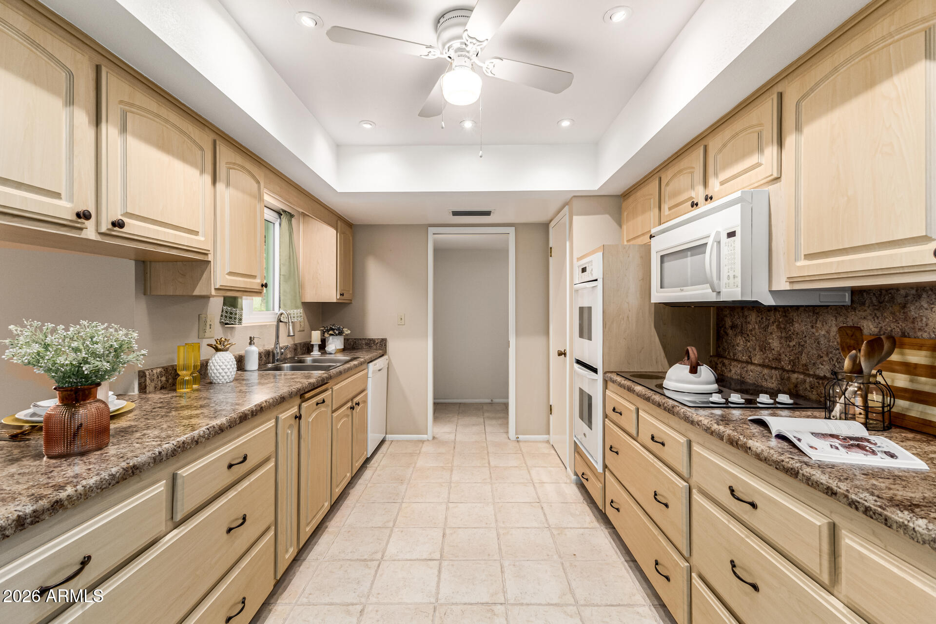 10439 W KINGSWOOD Circle