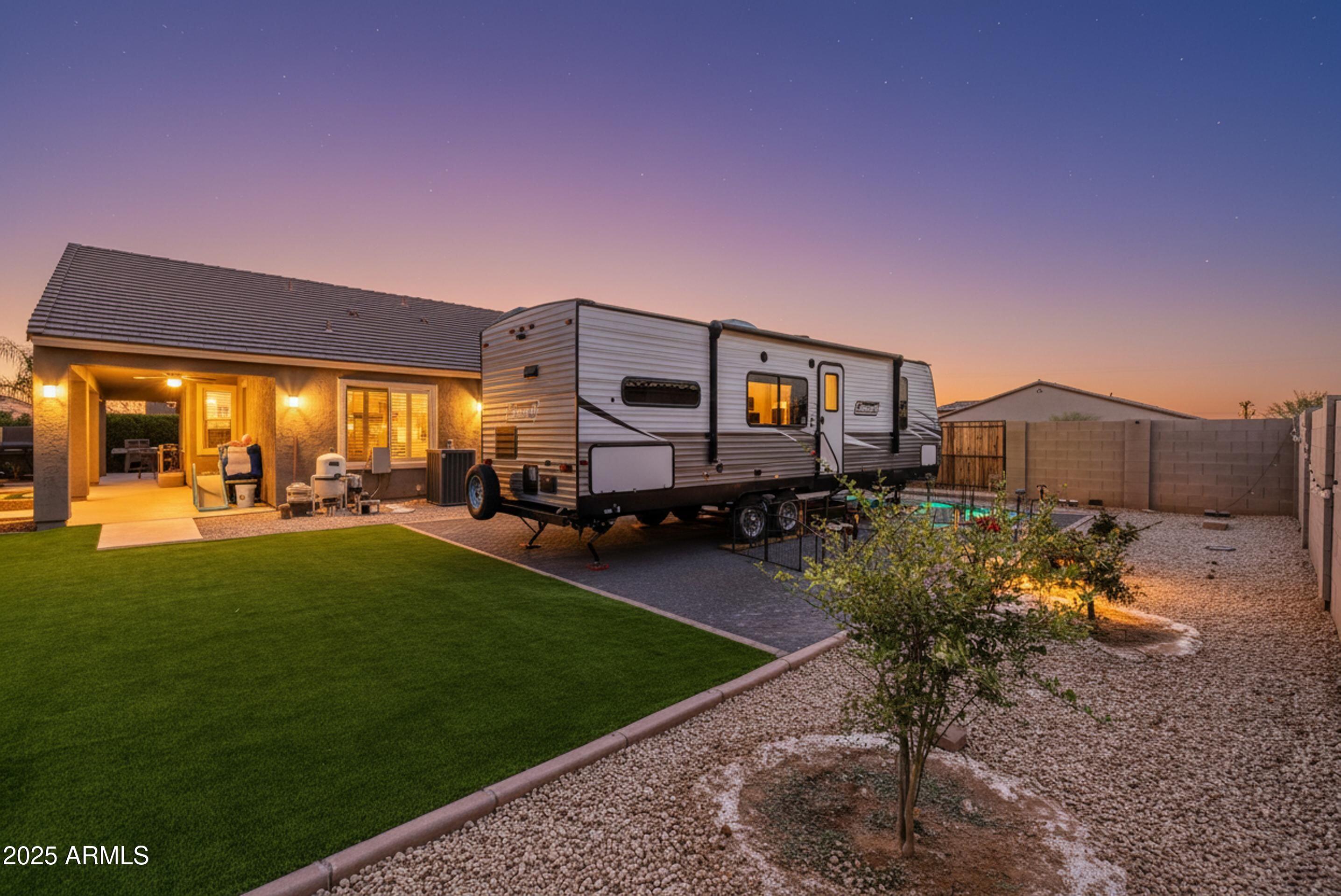 27700 N SILVERLEAF Road