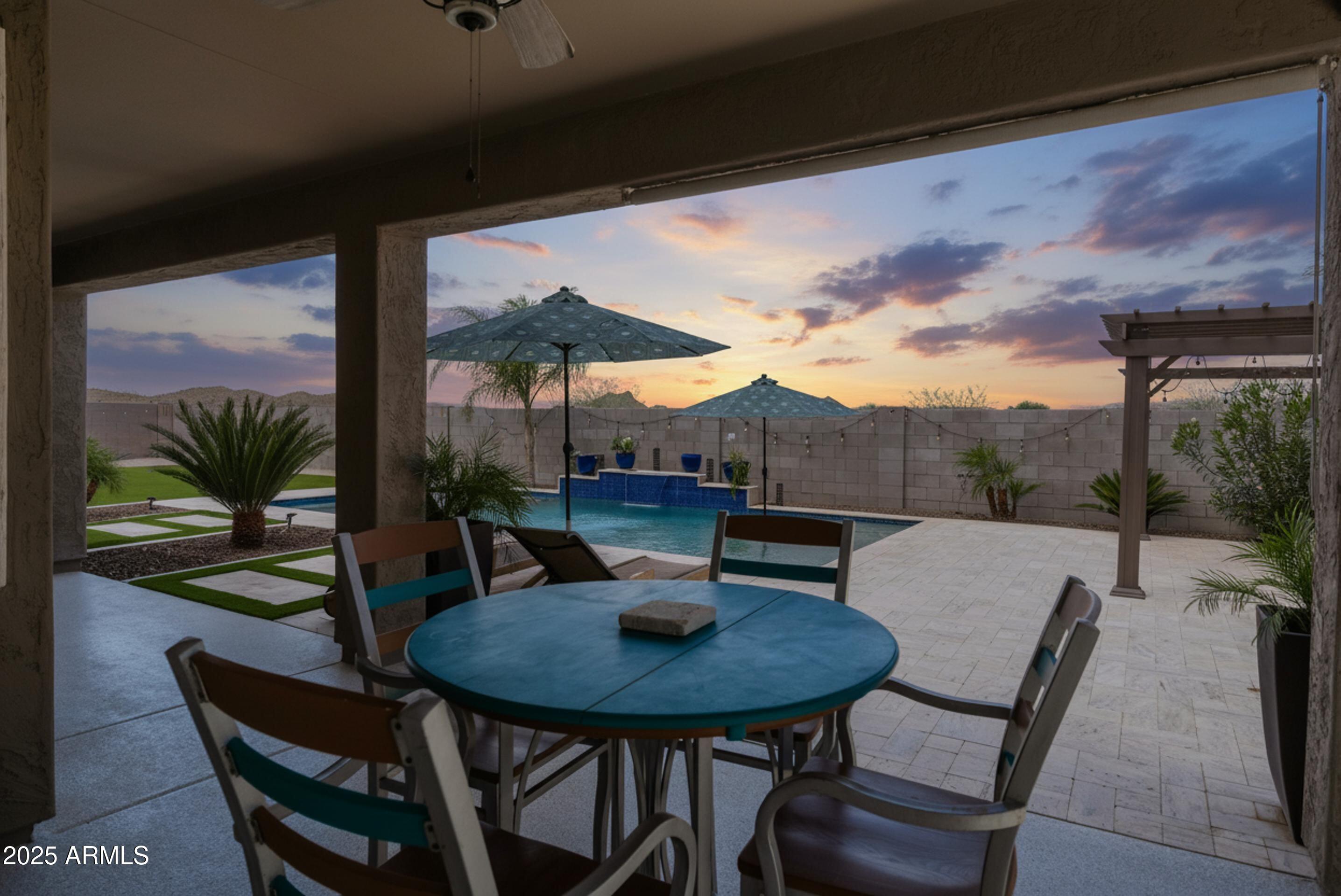 27700 N SILVERLEAF Road