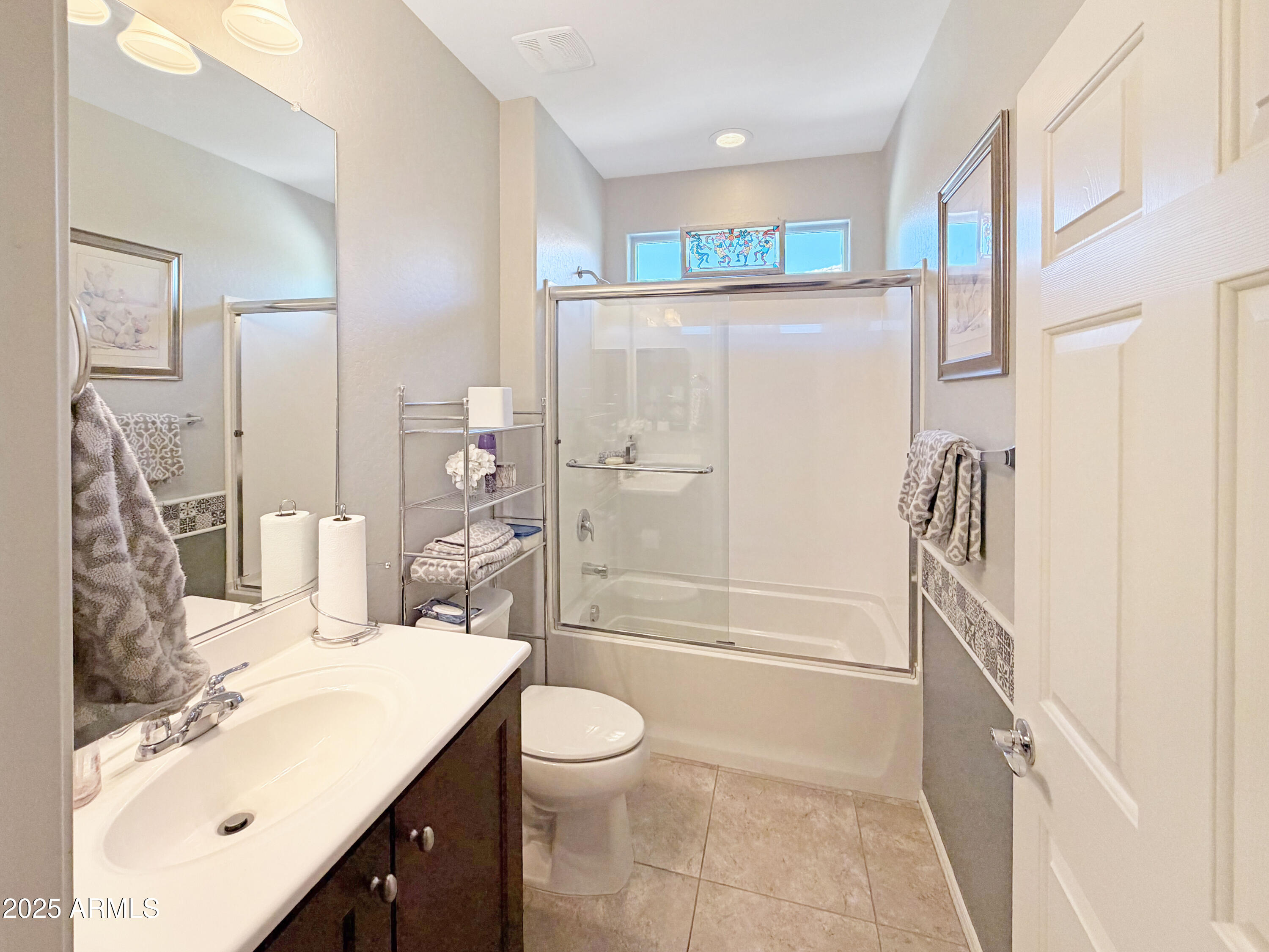 4392 N JULIEANNE Court