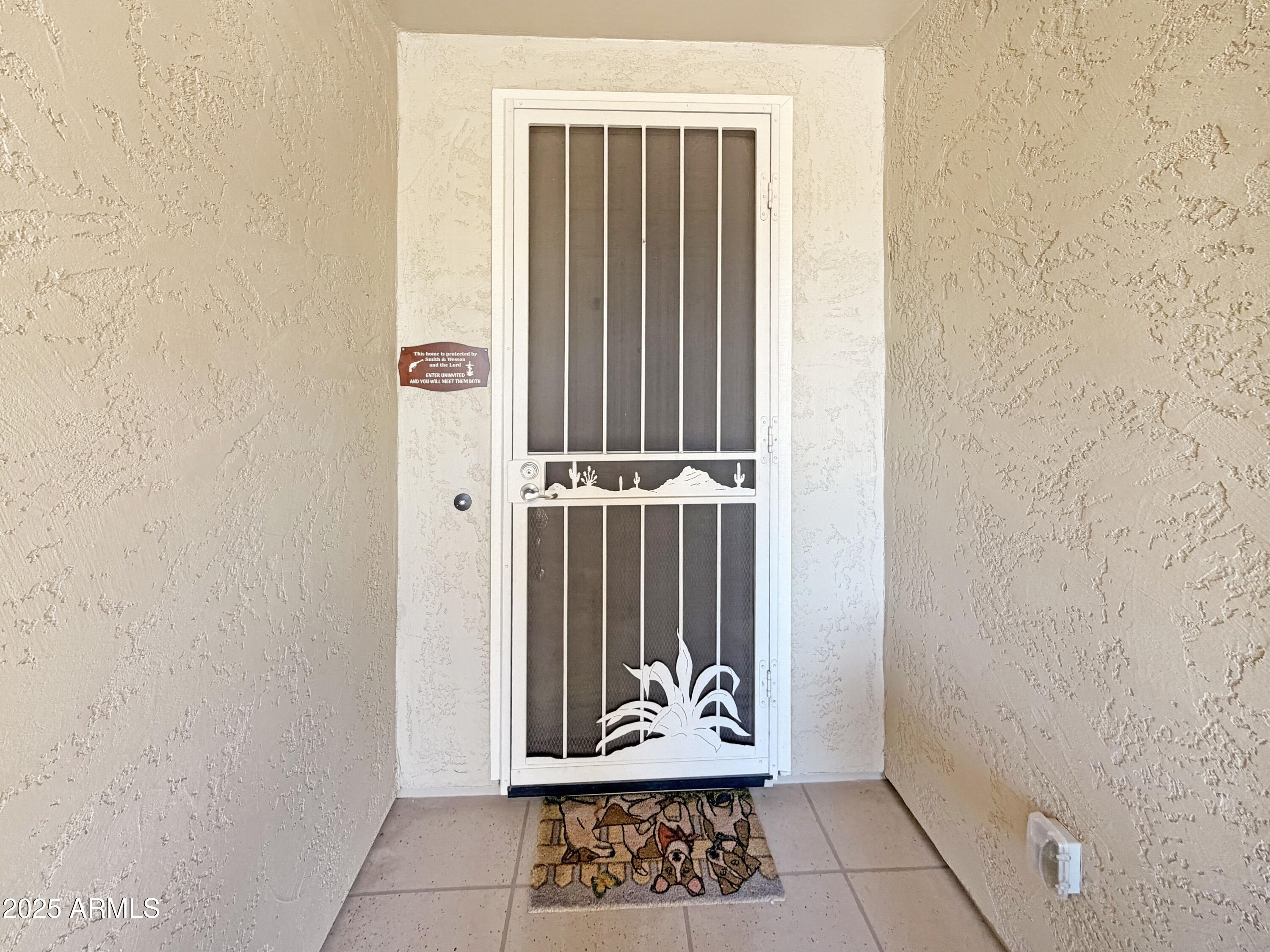 4392 N JULIEANNE Court