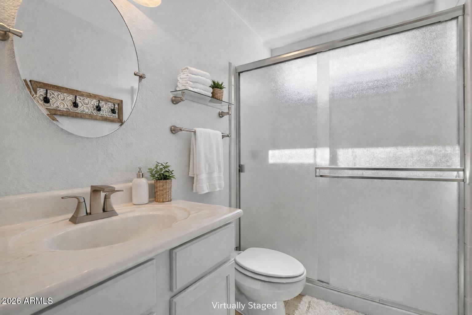 8913 E MINNESOTA Avenue N