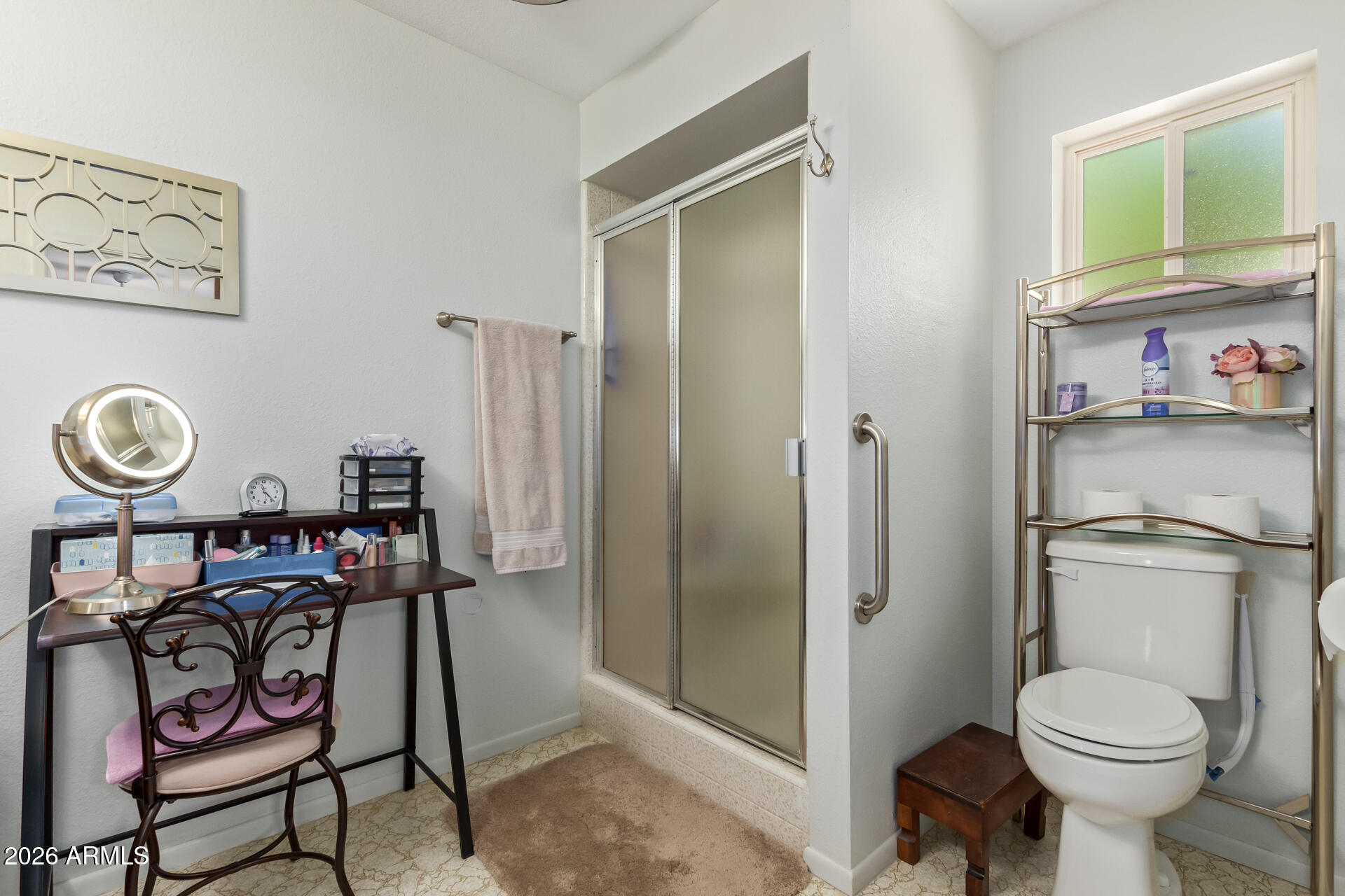 4712 E CRESCENT Avenue