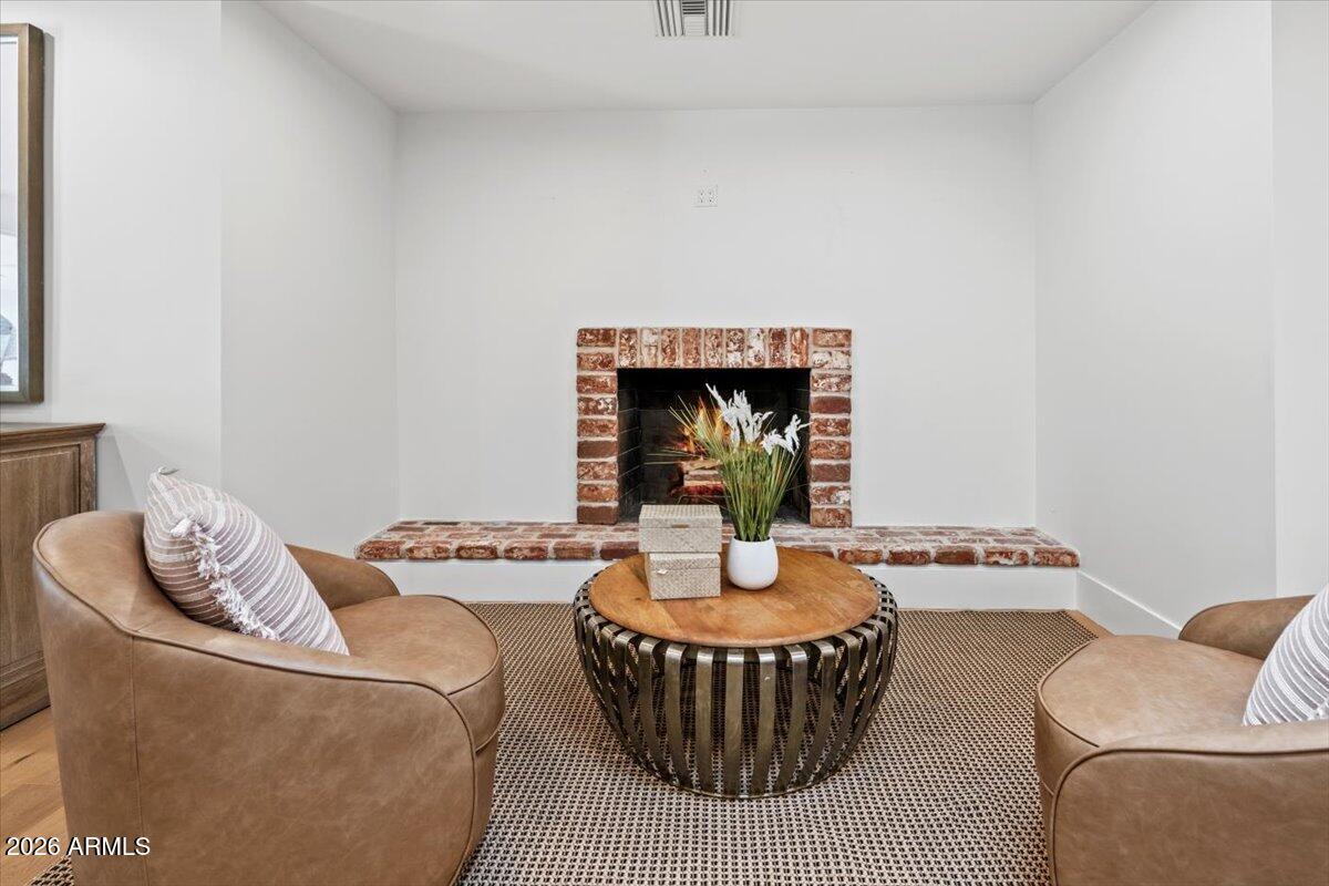 4525 E CALLE VENTURA