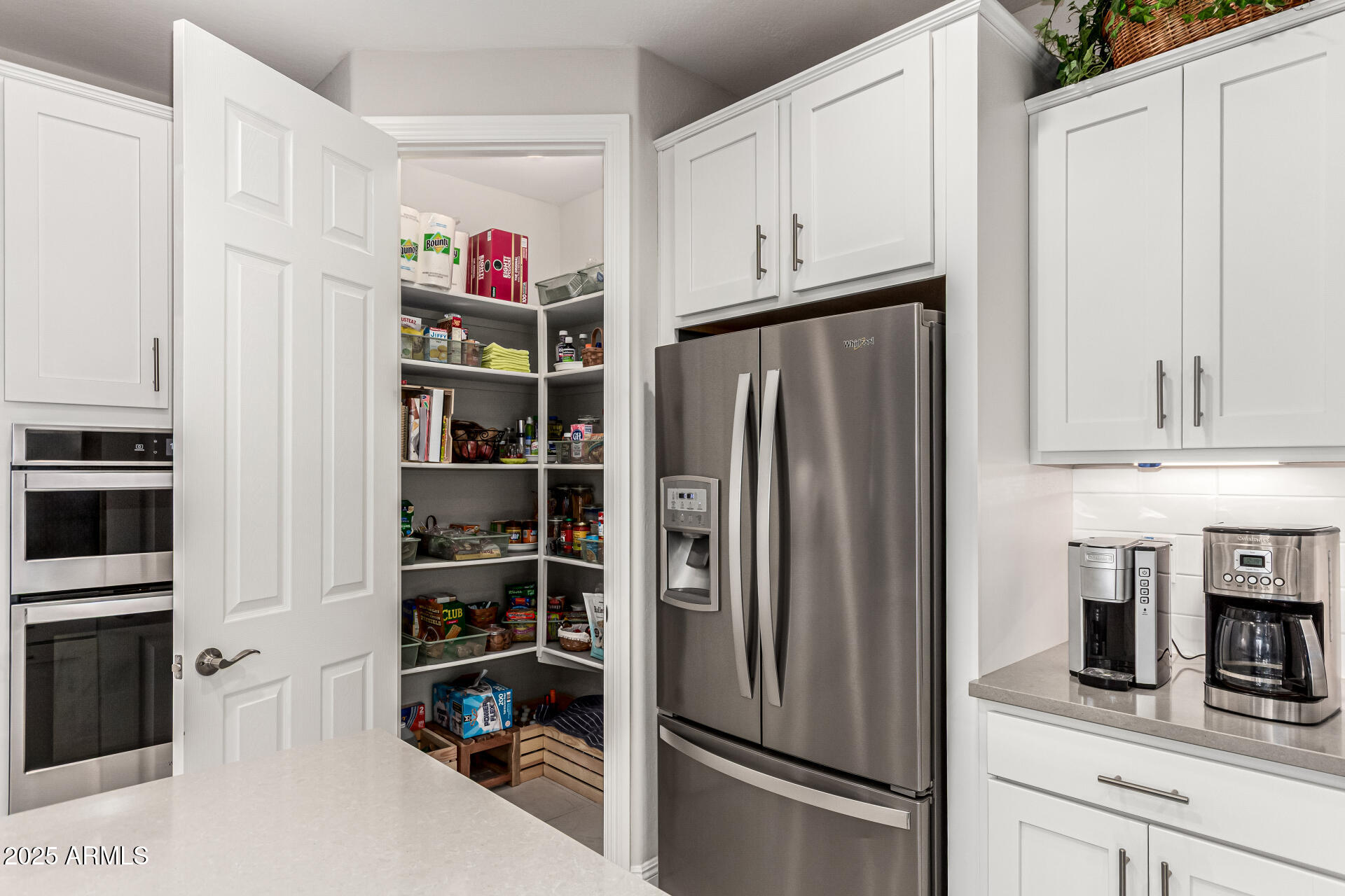 4138 N HAWTHORN Drive