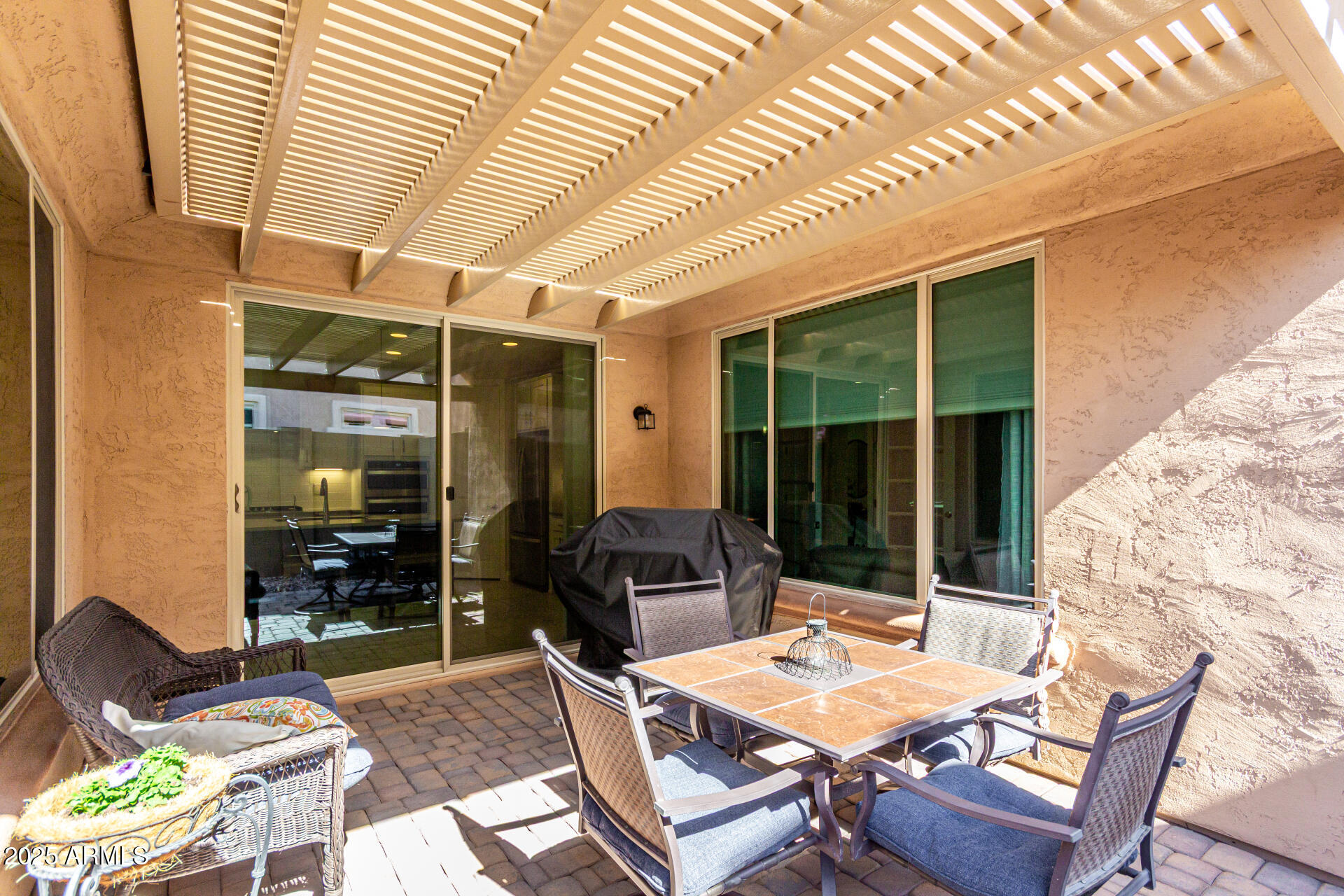 4138 N HAWTHORN Drive