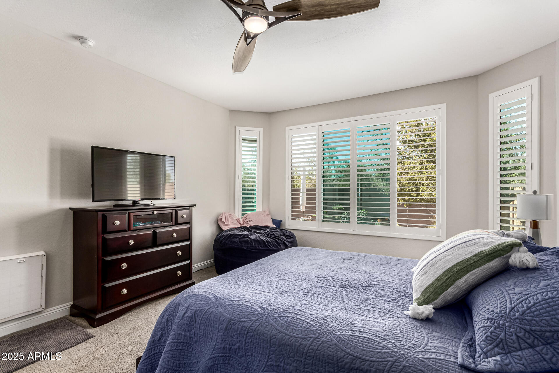 4138 N HAWTHORN Drive