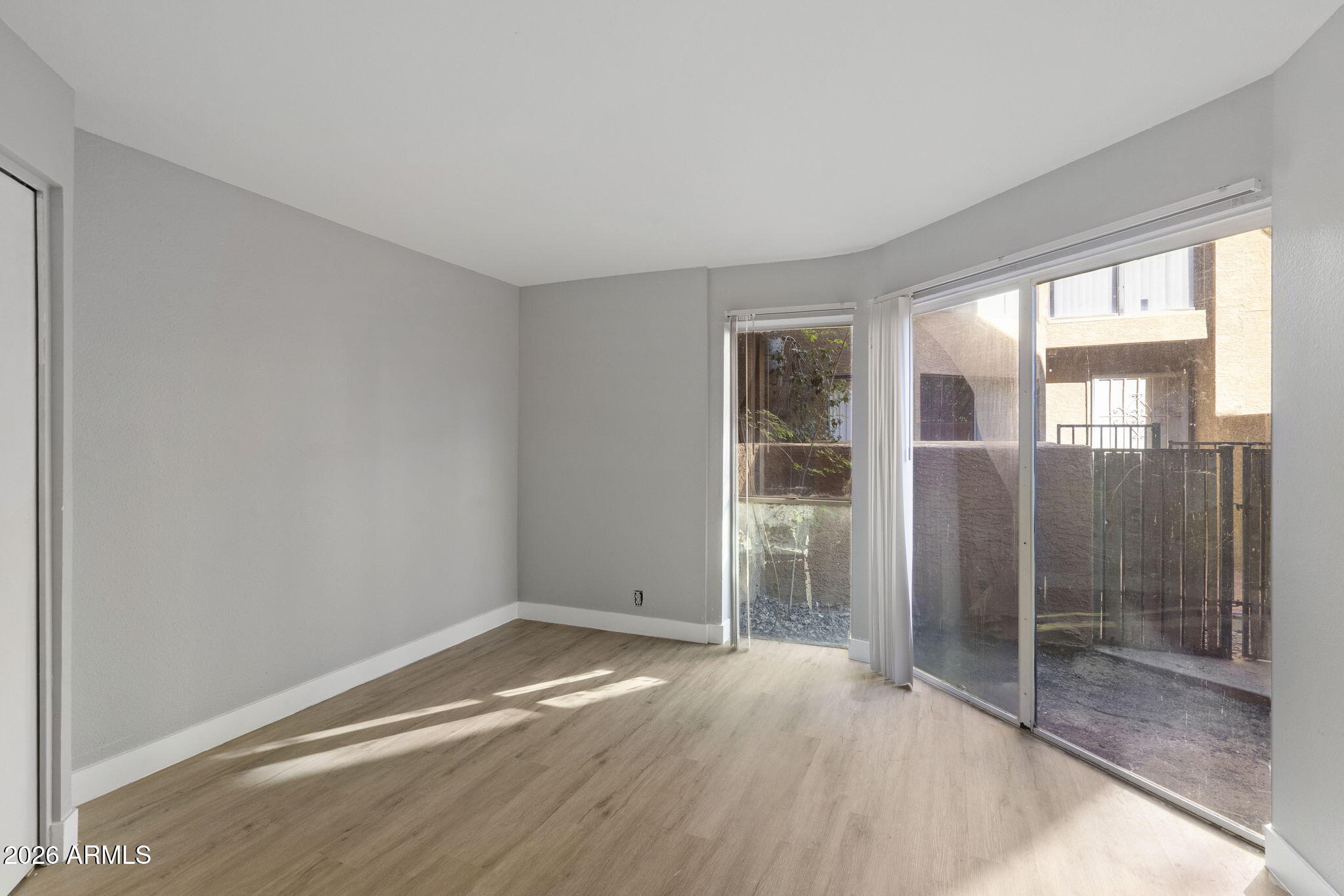 3228 W Glendale Avenue 125