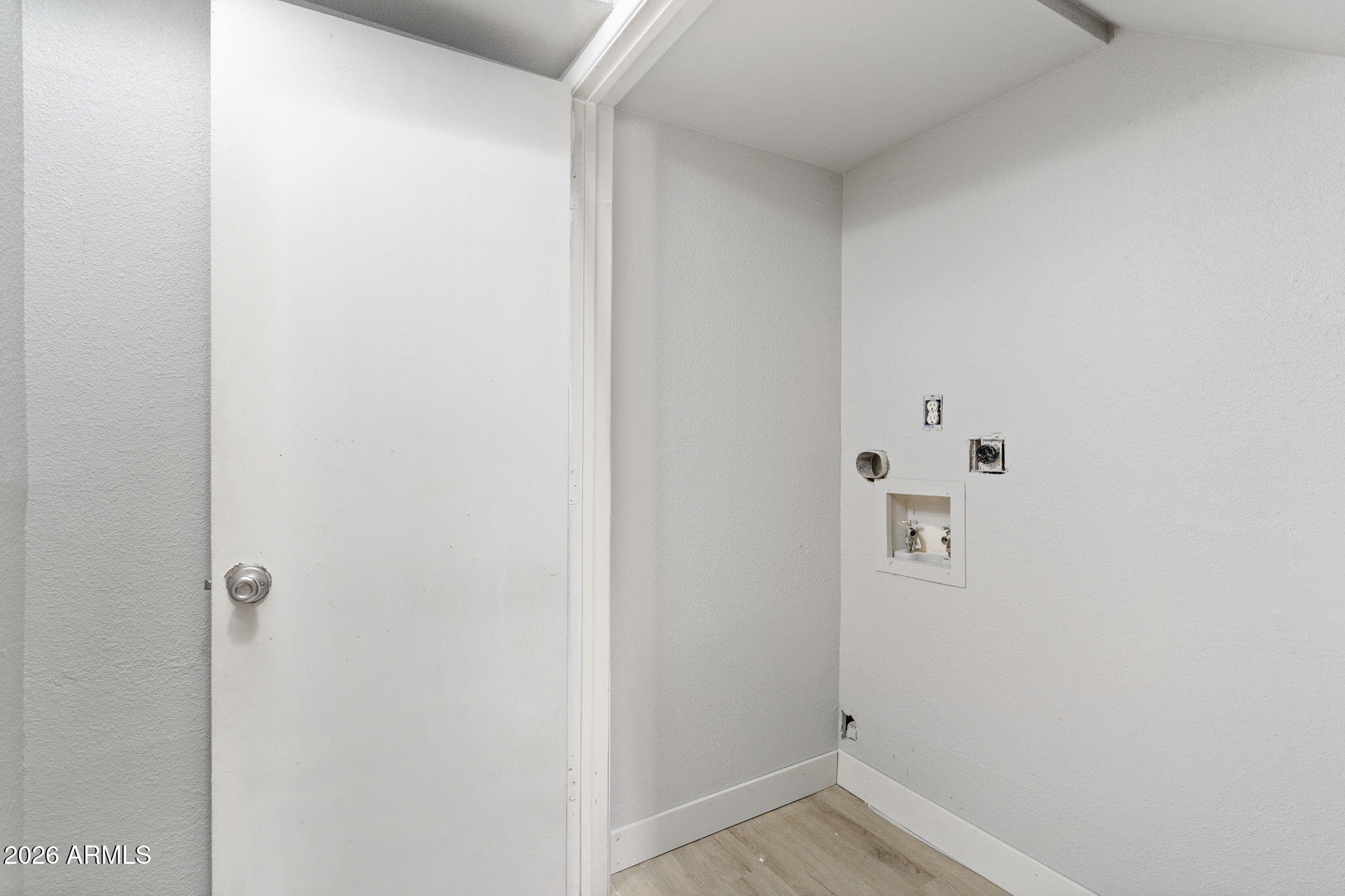 3228 W Glendale Avenue 125