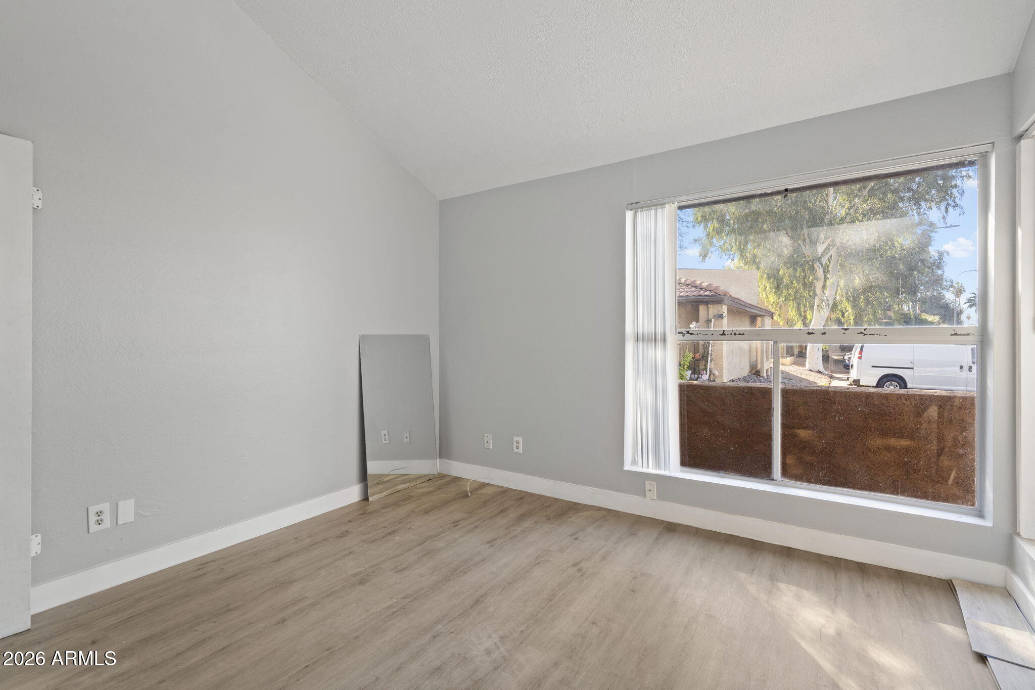 3228 W Glendale Avenue 125