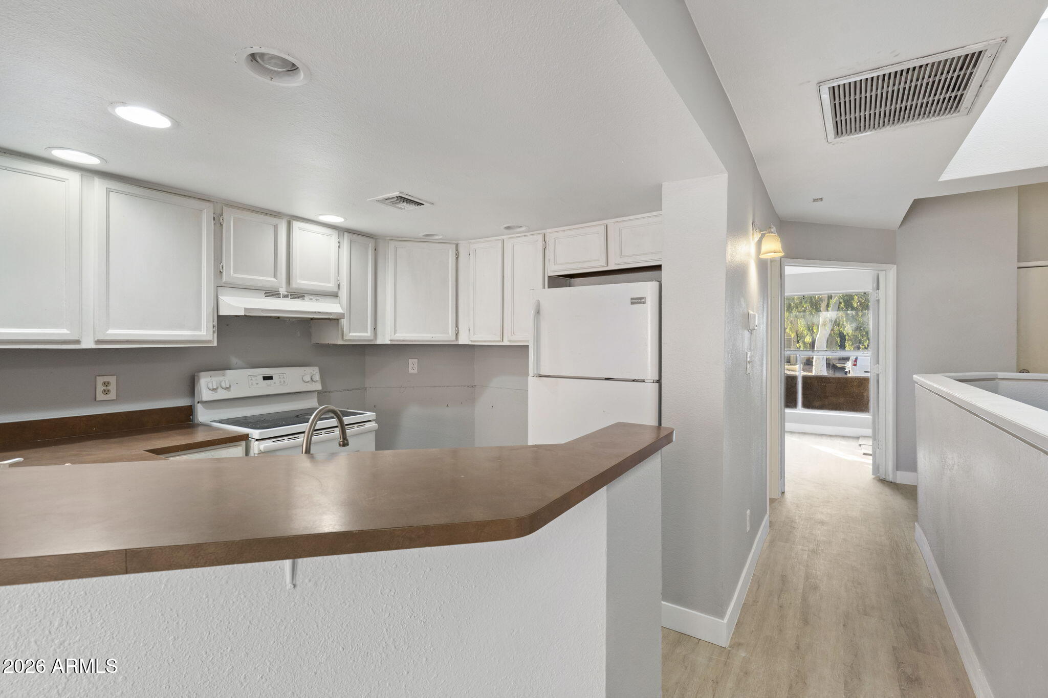 3228 W Glendale Avenue 125