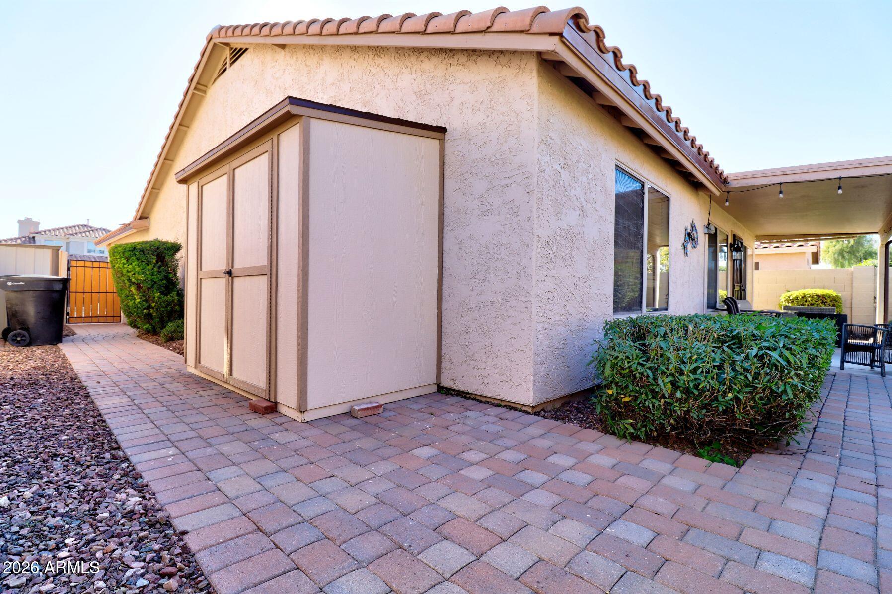 1048 W Swan Drive
