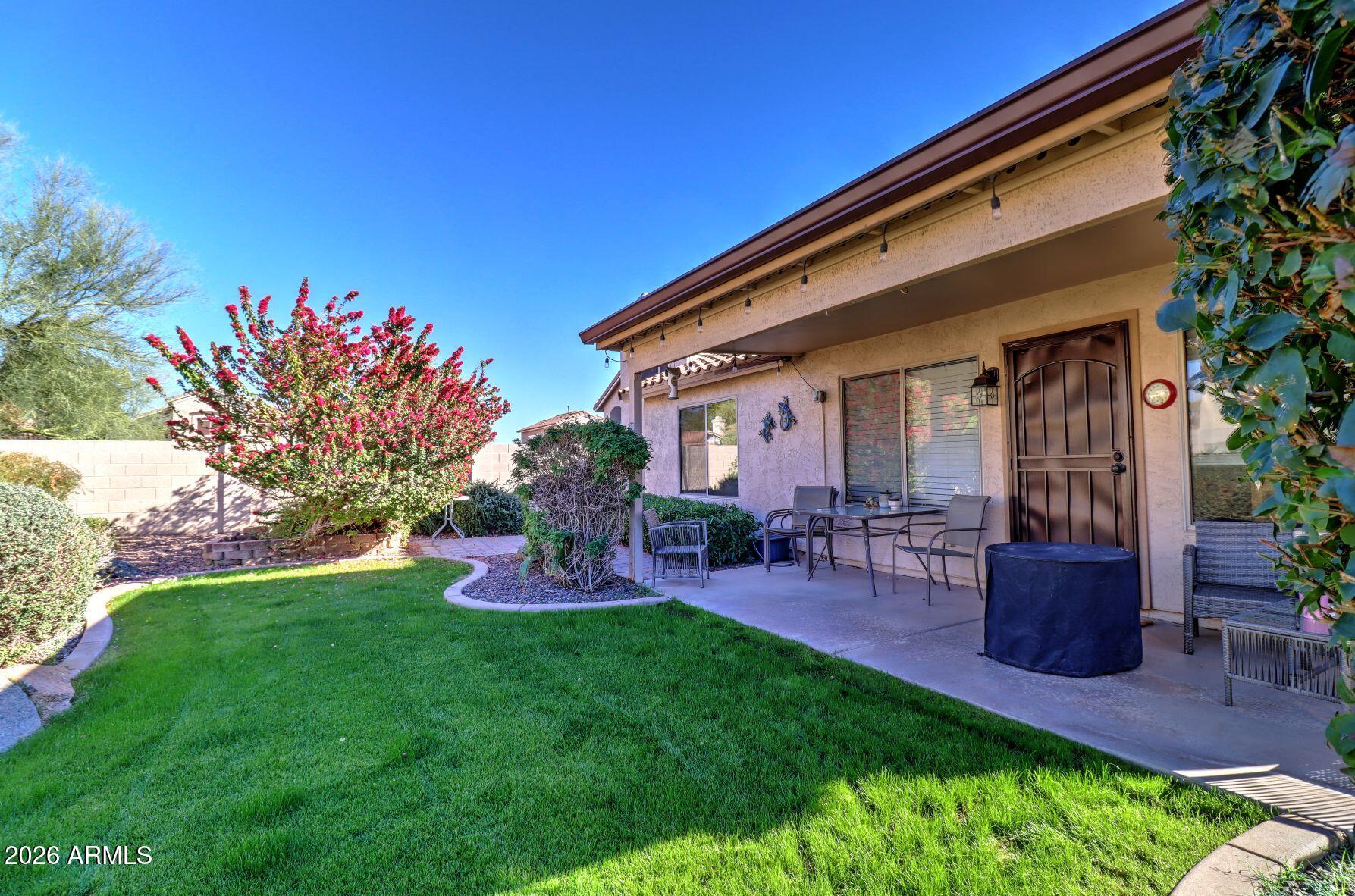 1048 W Swan Drive