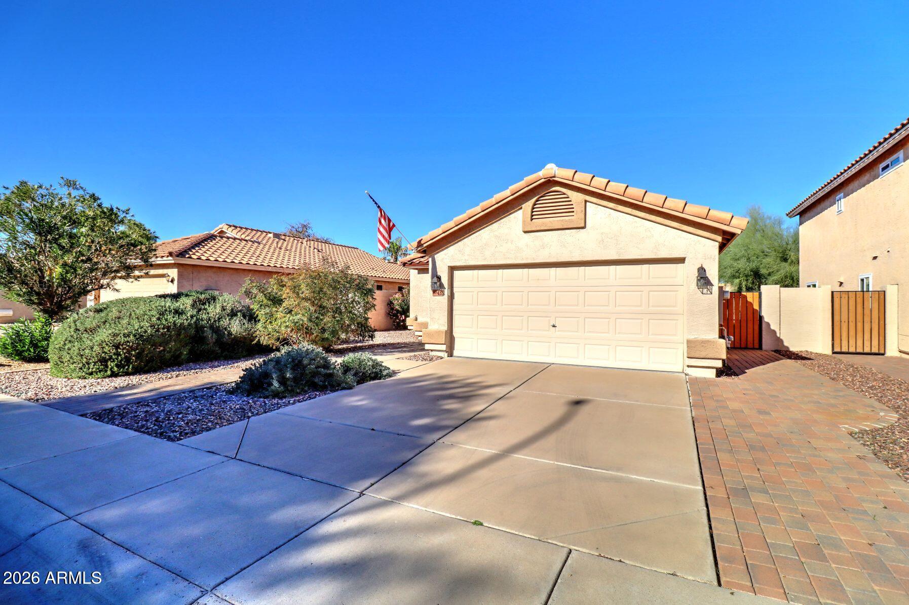 1048 W Swan Drive