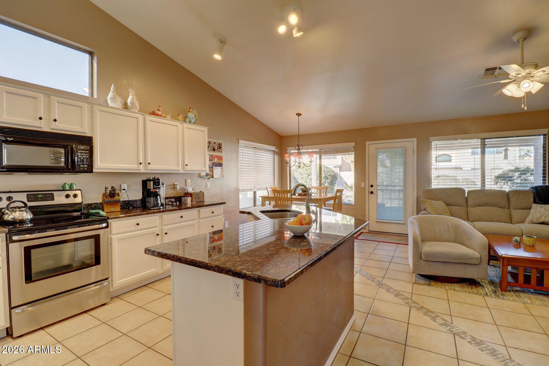 1048 W Swan Drive