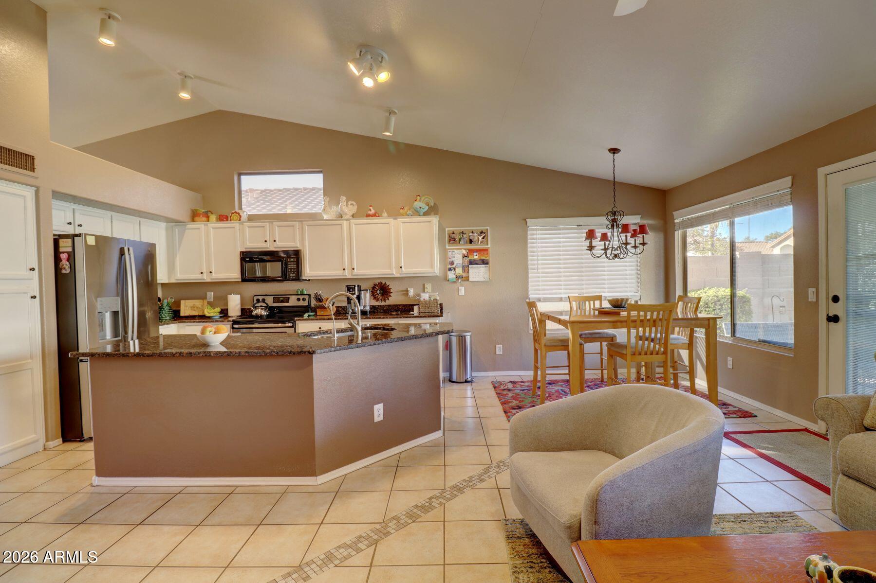 1048 W Swan Drive