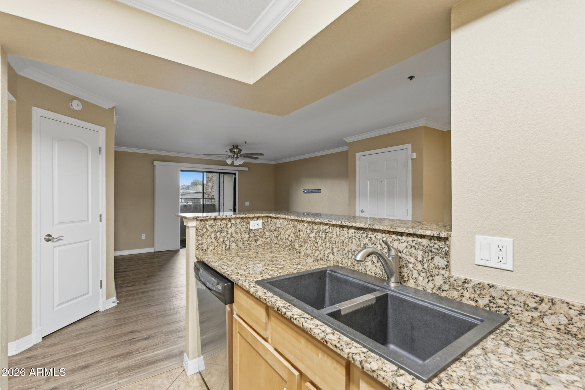 2025 E CAMPBELL Avenue 140