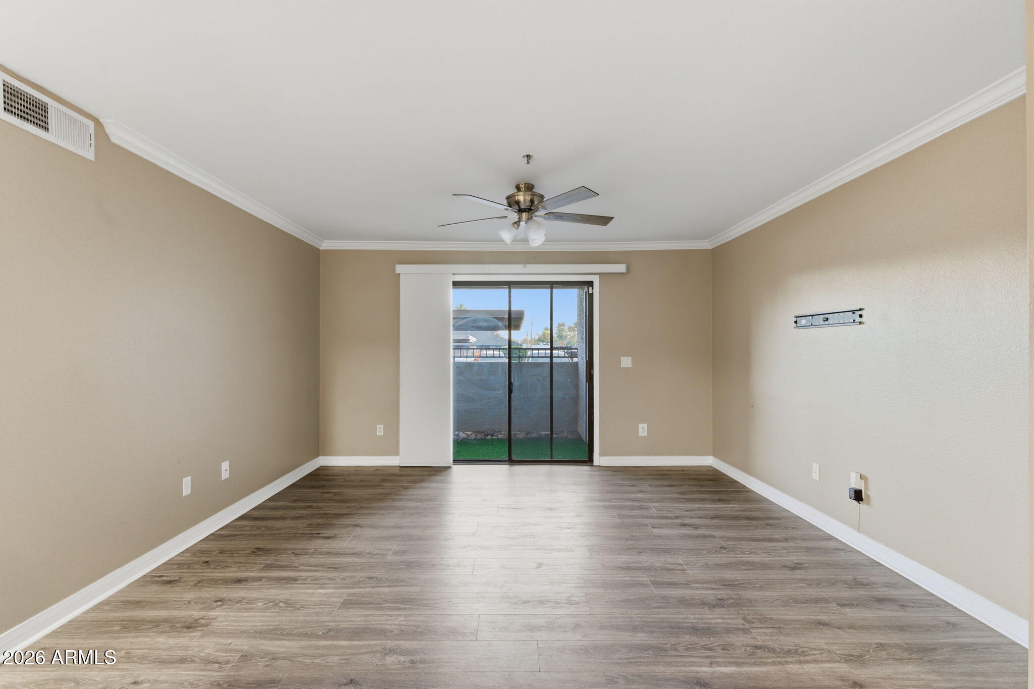 2025 E CAMPBELL Avenue 140