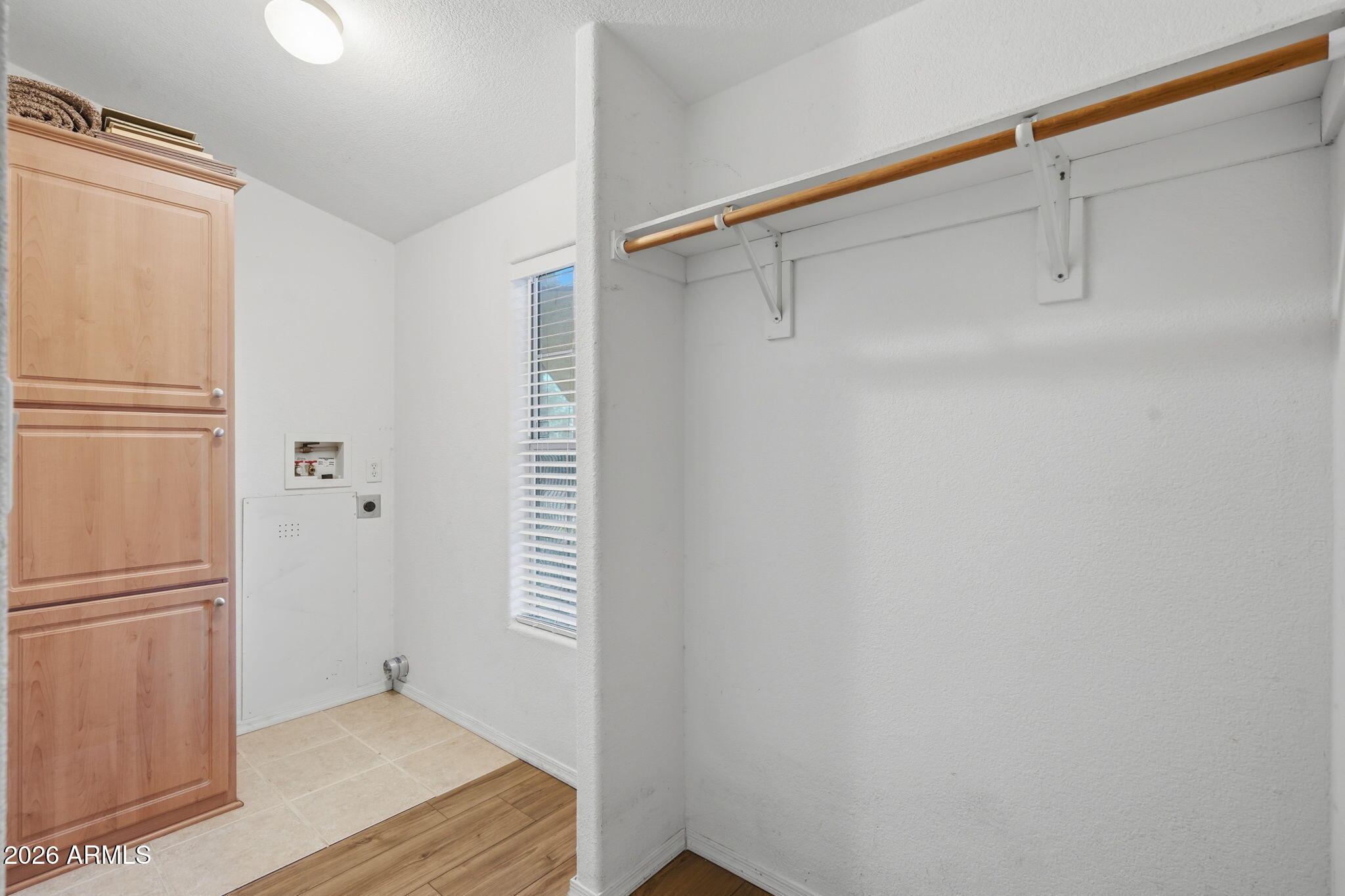 120 N VAL VISTA Drive 83