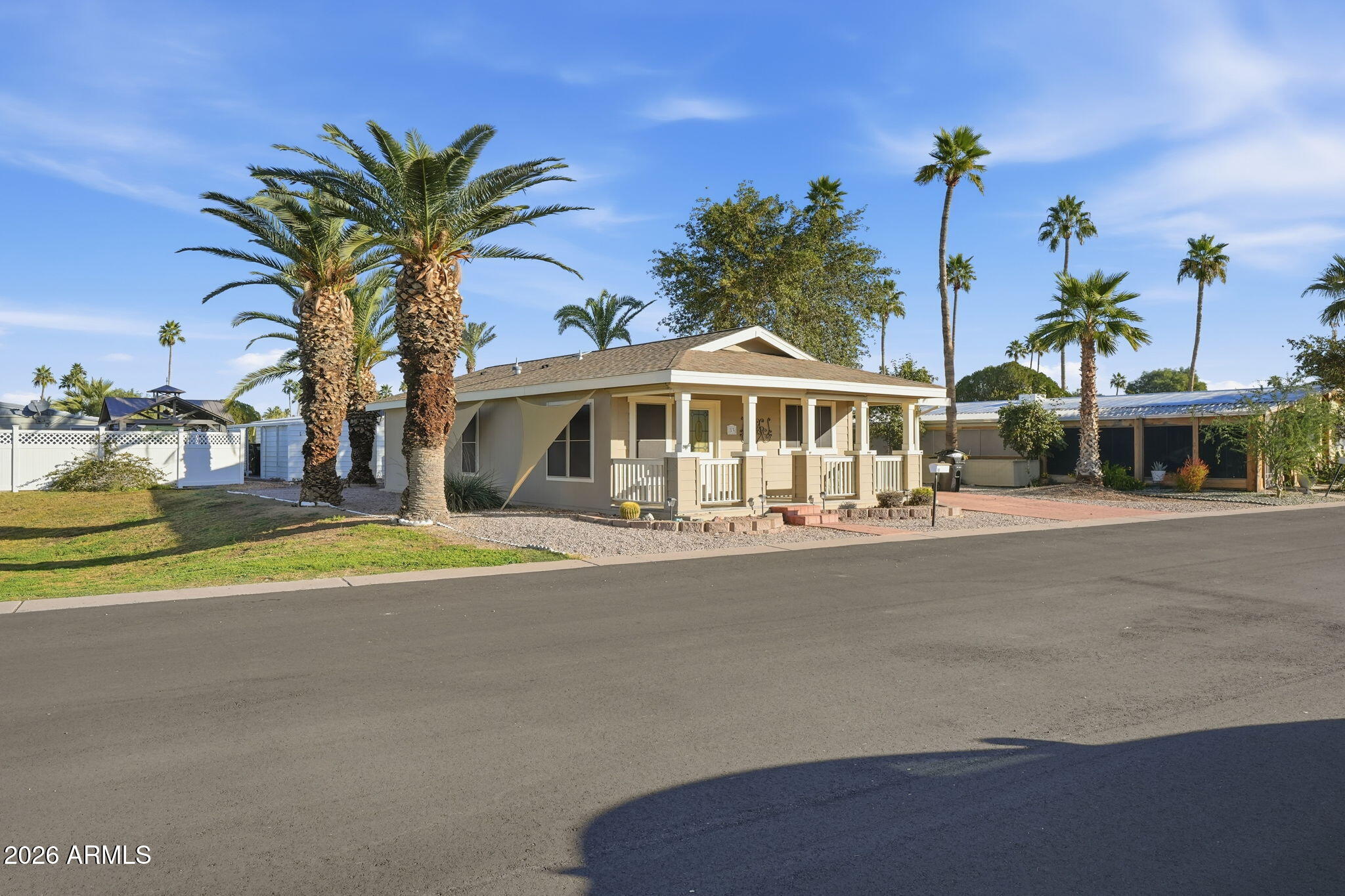 120 N VAL VISTA Drive 83