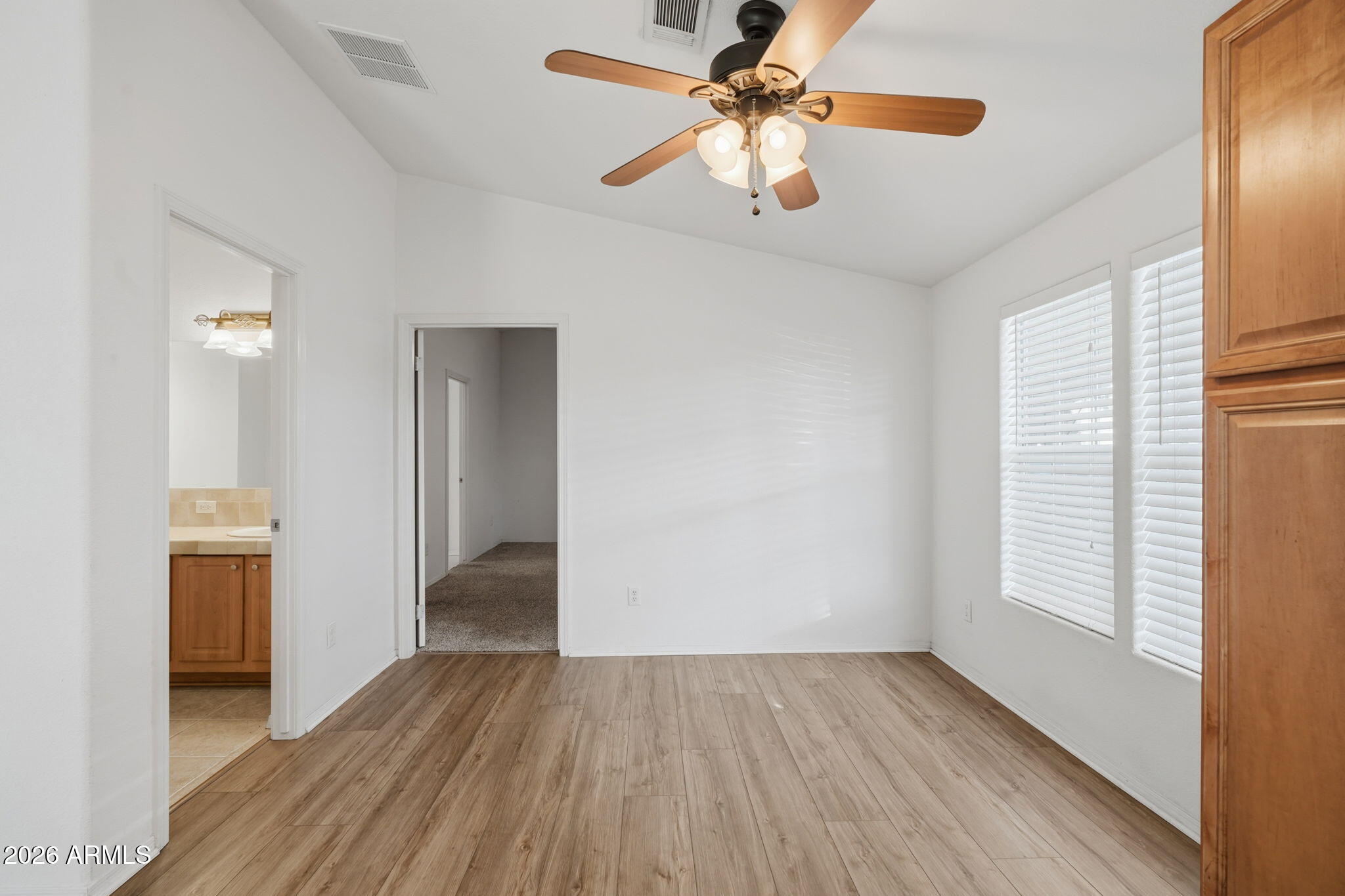 120 N VAL VISTA Drive 83