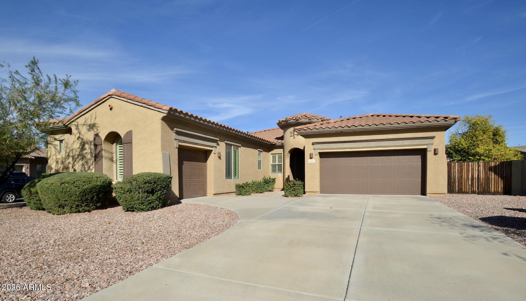 4527 W Powell Drive