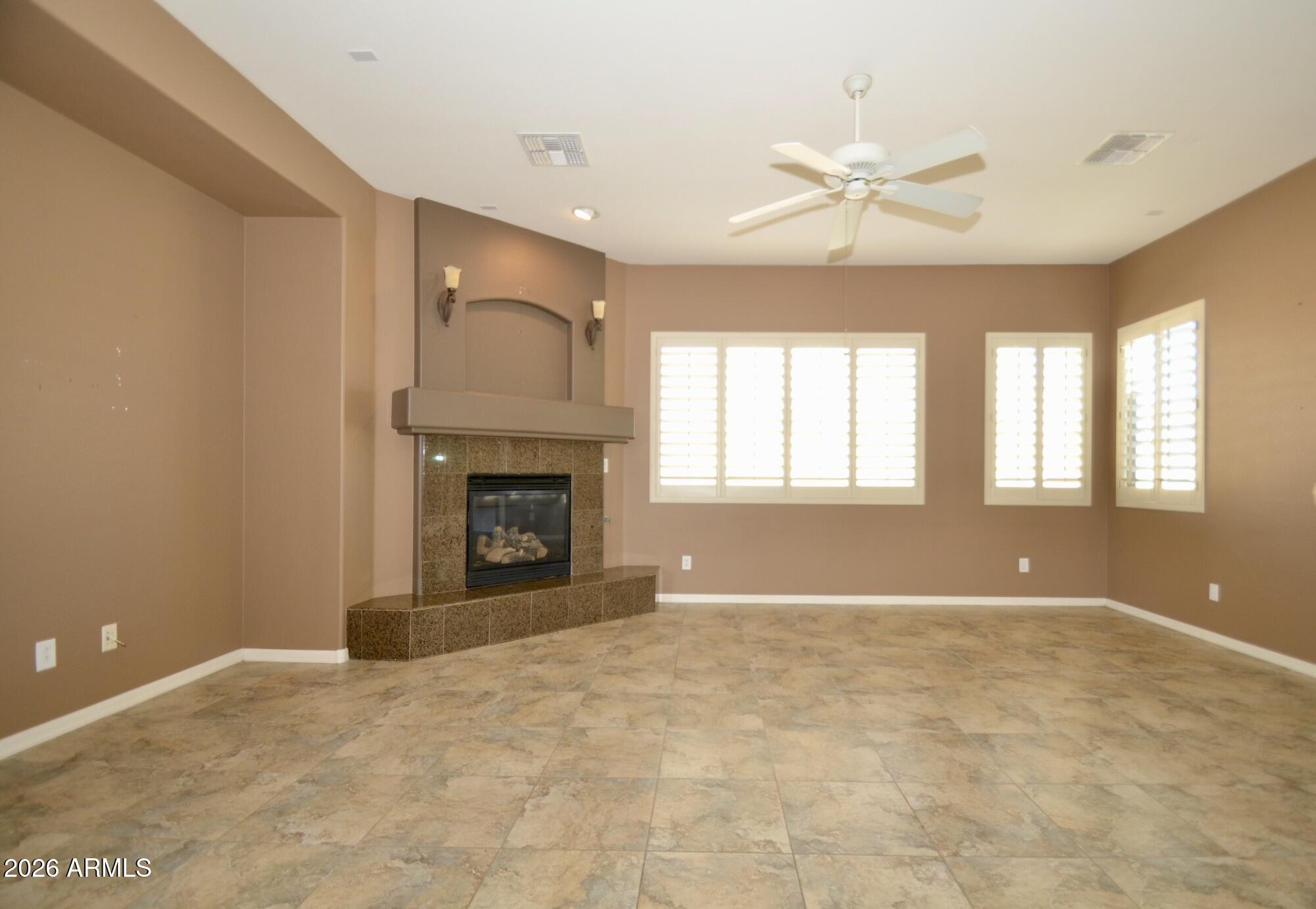 4527 W Powell Drive