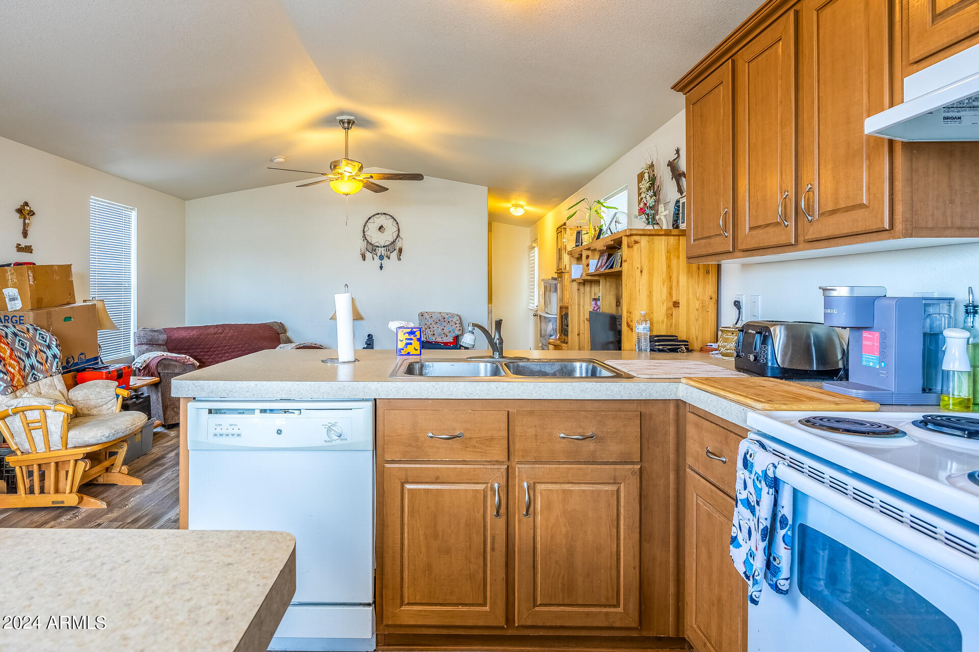 2601 E ALLRED Avenue BR24