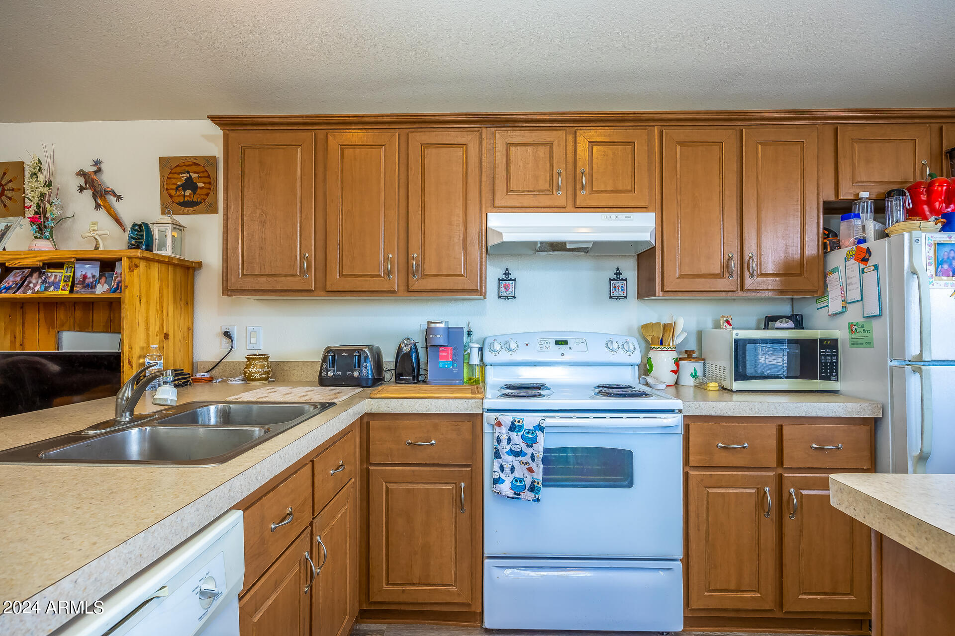 2601 E ALLRED Avenue BR24