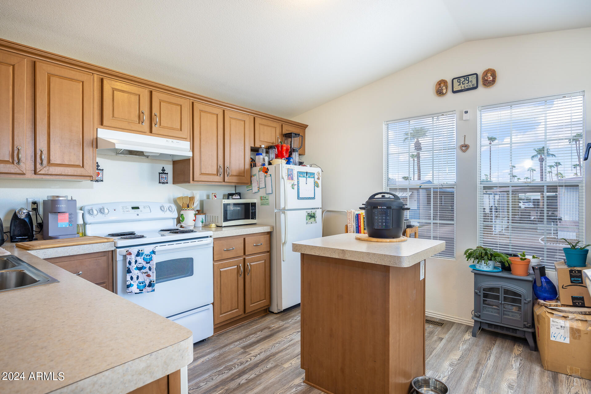 2601 E ALLRED Avenue BR24