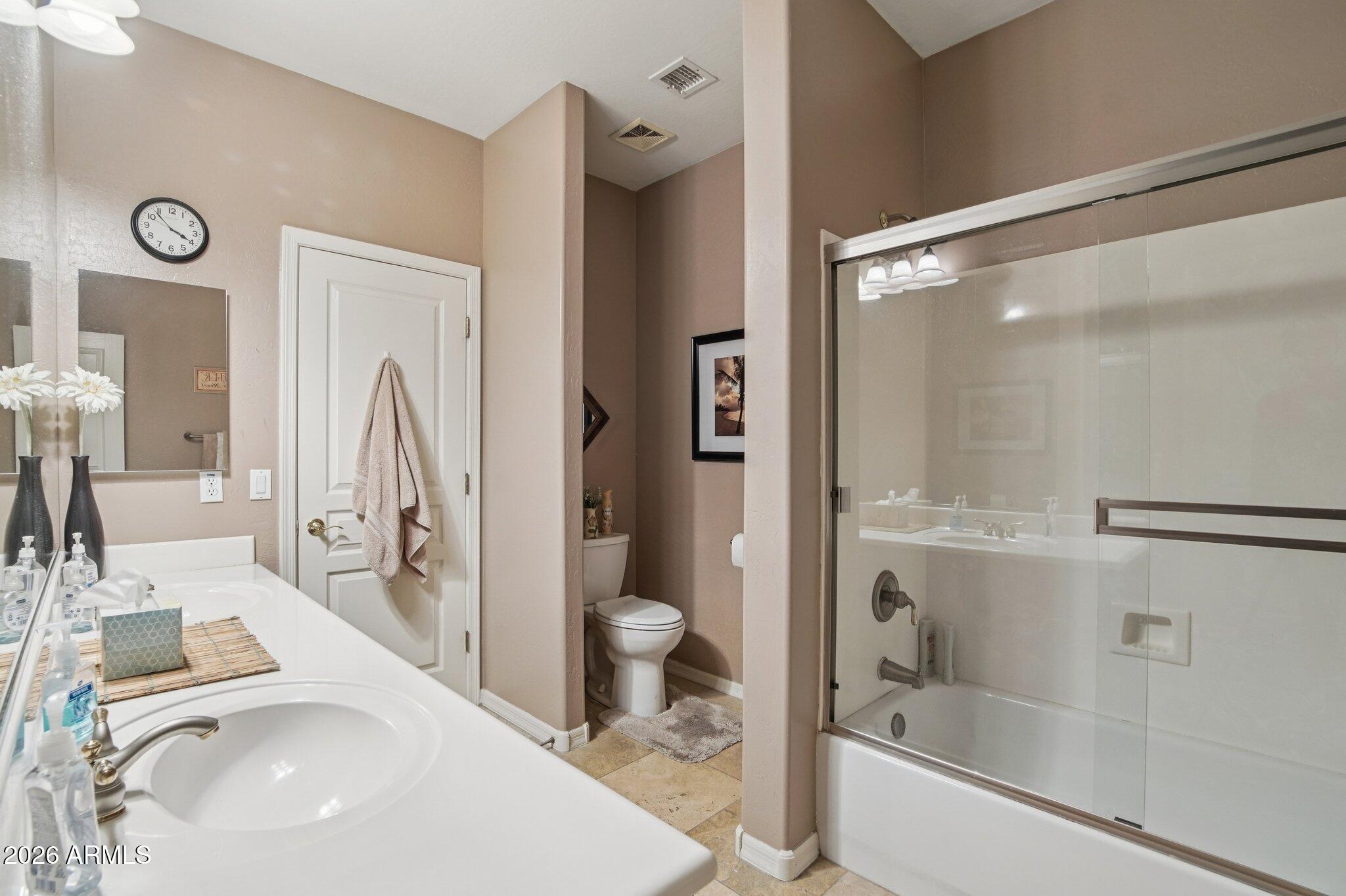 1051 W SIERRA MADRE Avenue