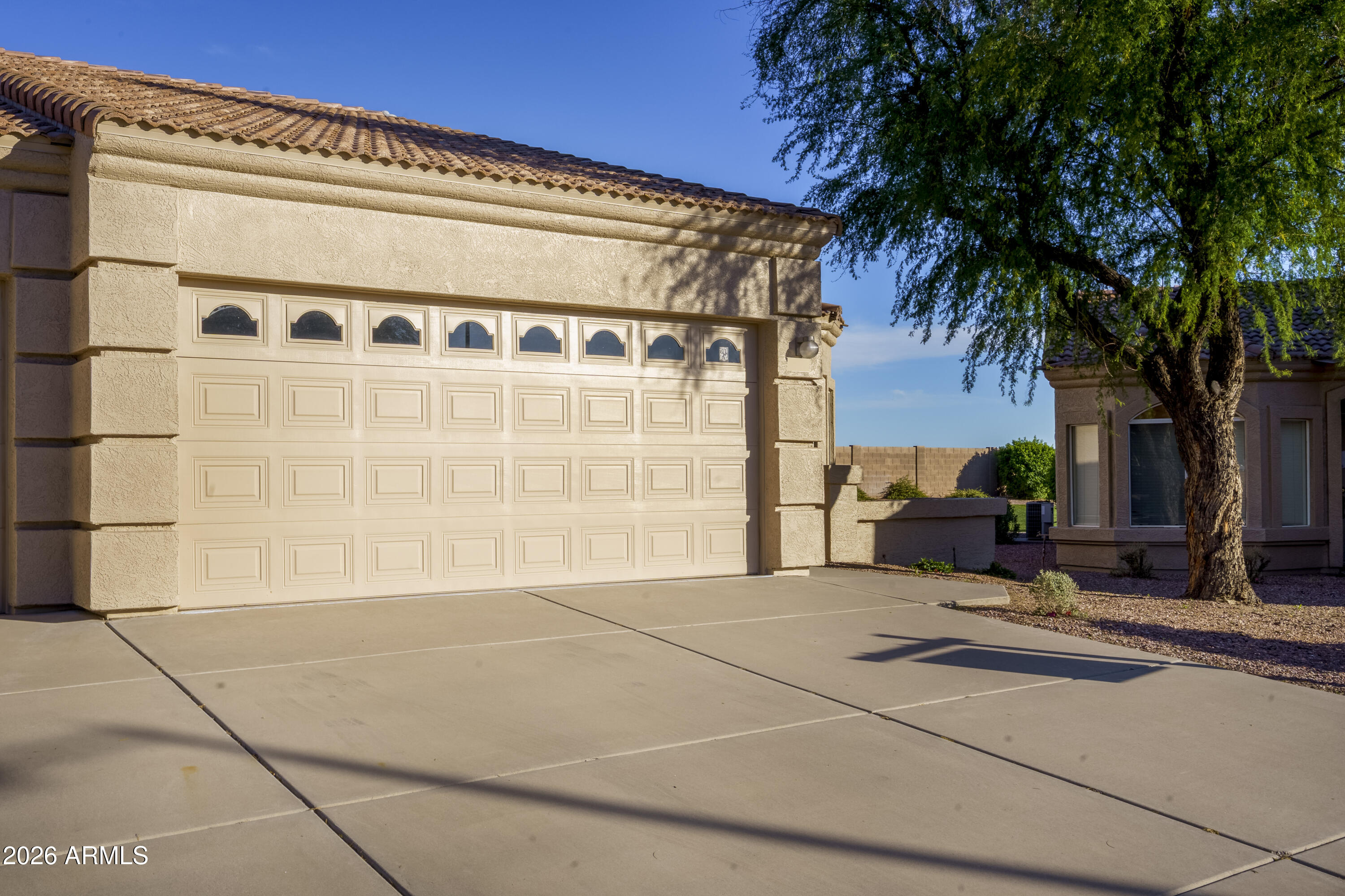 2101 S YELLOW WOOD 40