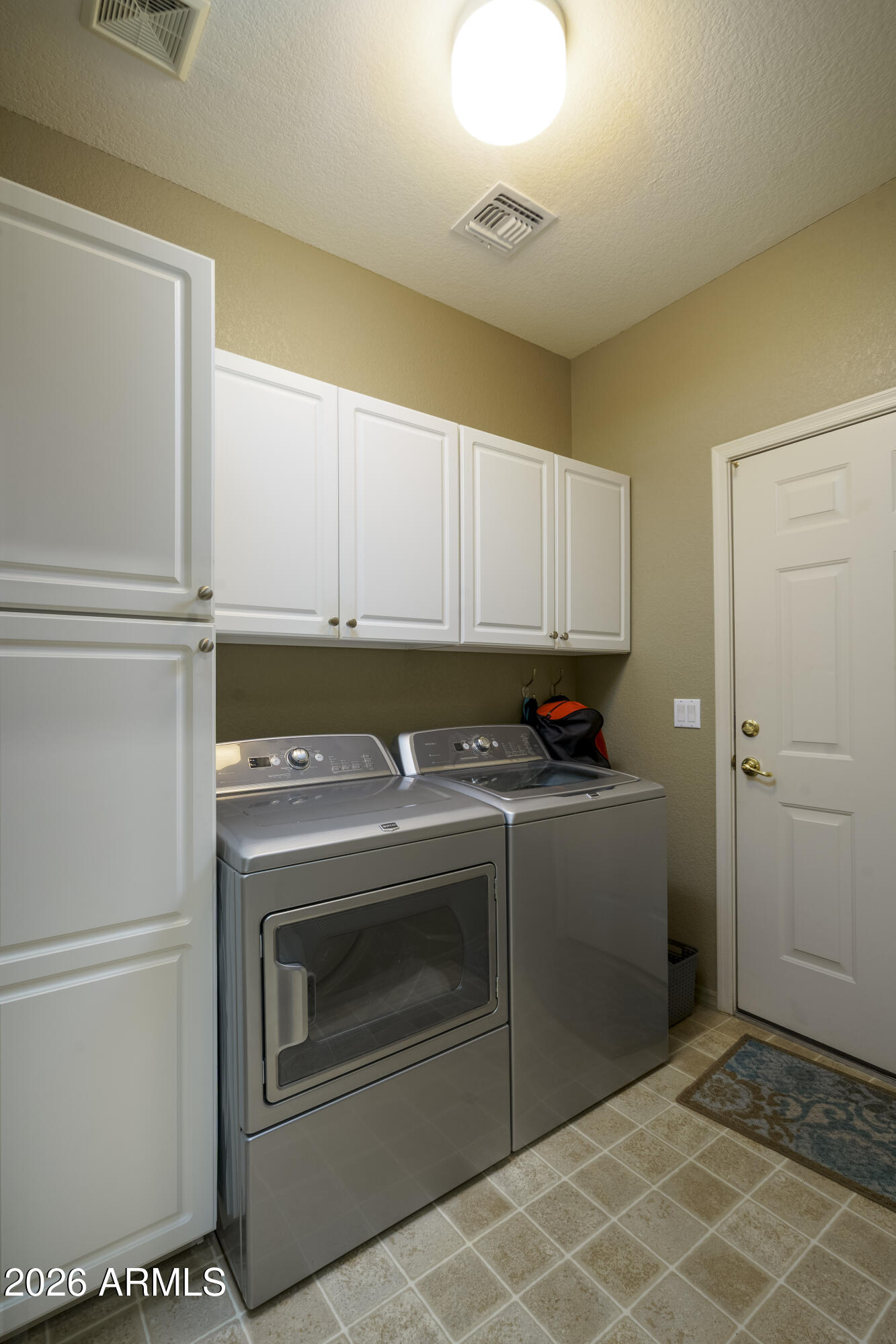 2101 S YELLOW WOOD 40