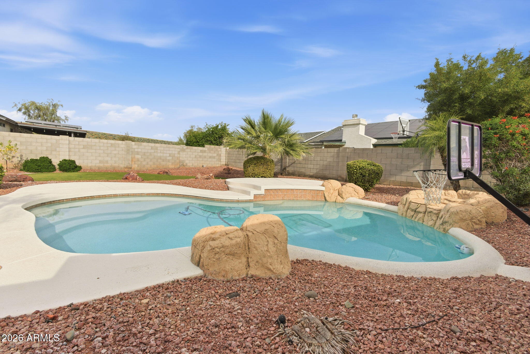 3607 W CAT BALUE Drive